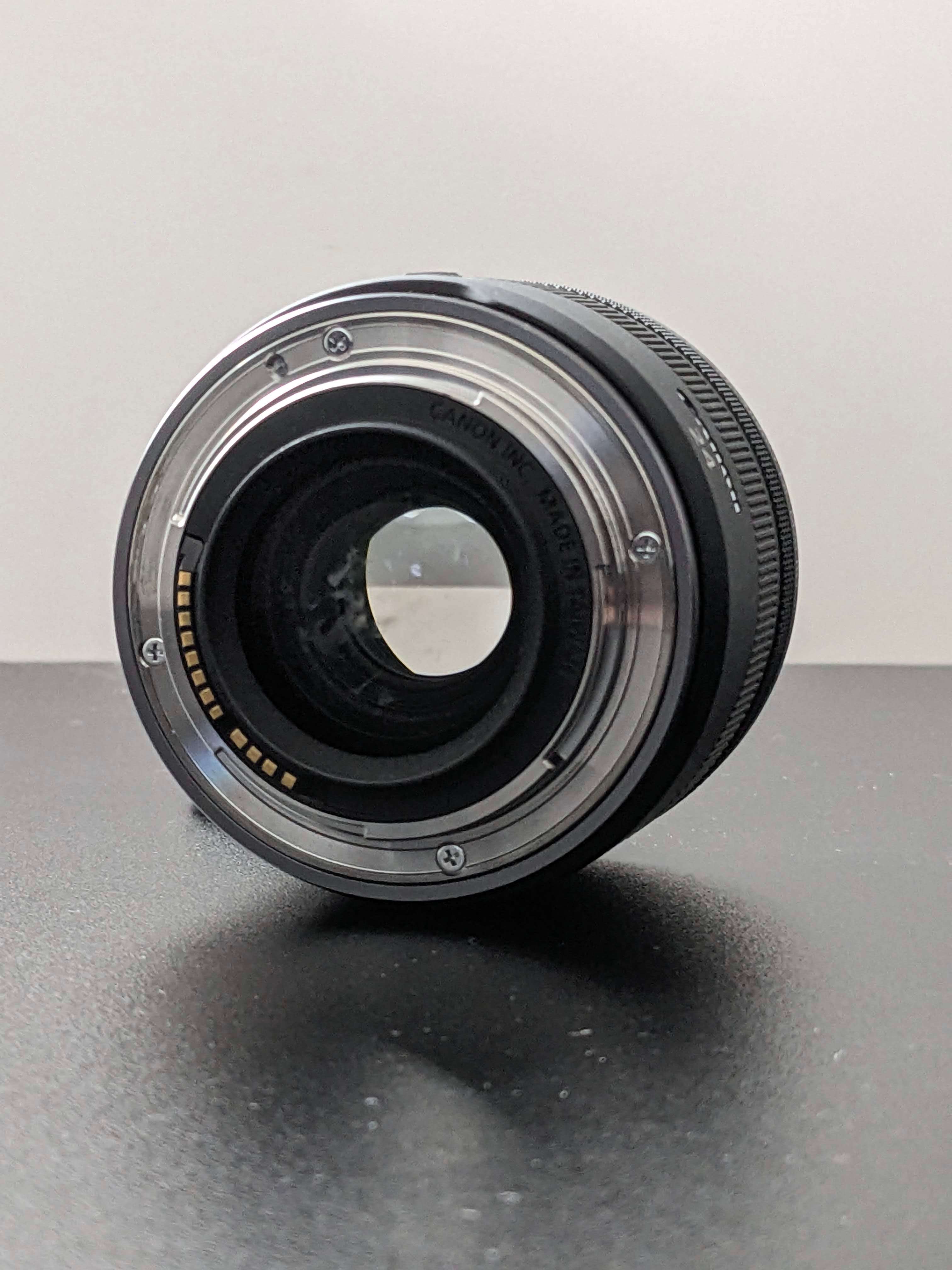 Canon RF 24mm F1.8 MACRO IS STM Lens - photo 3