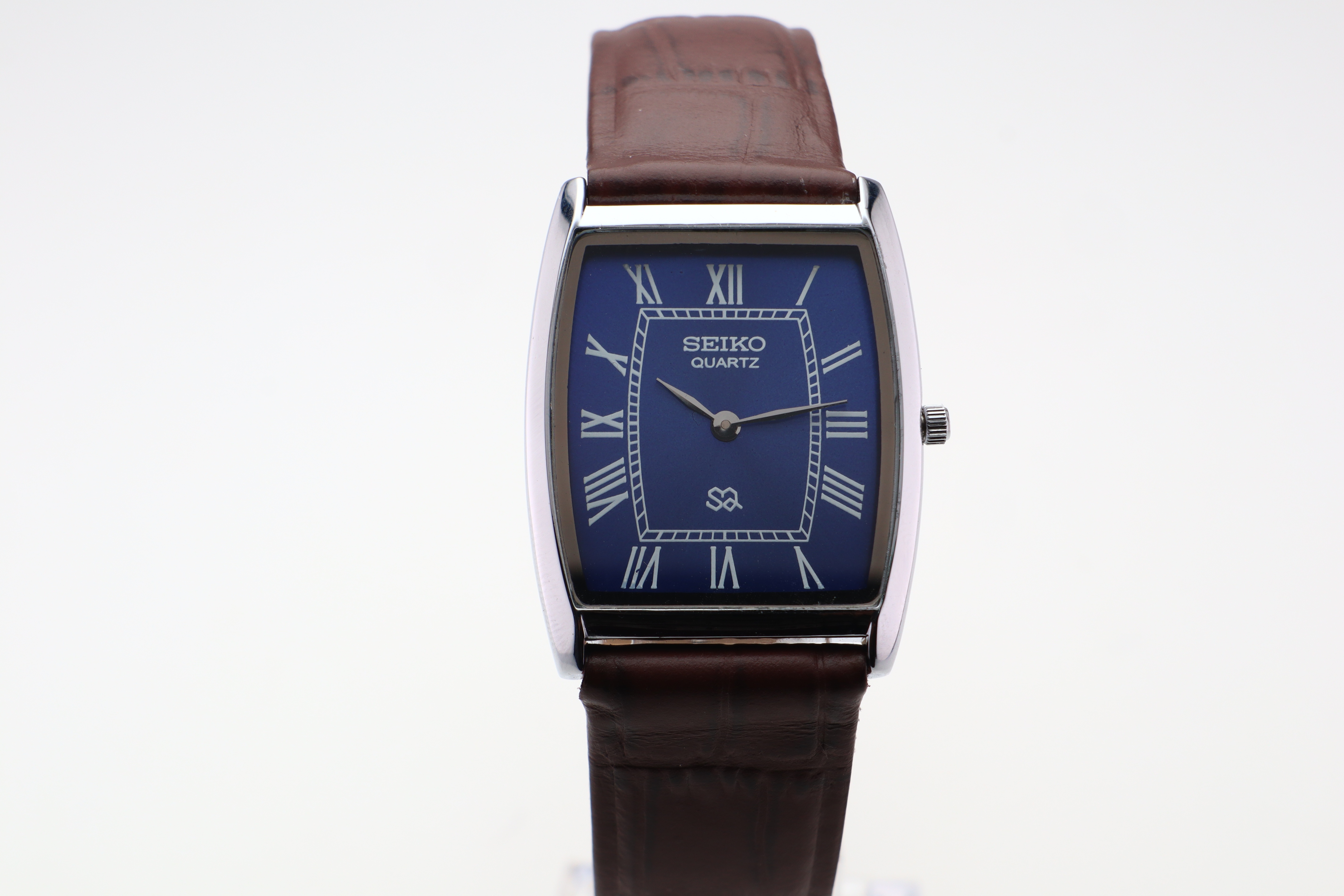 Refurbished Vintage Barrel Tank Men’s Watch - photo 2