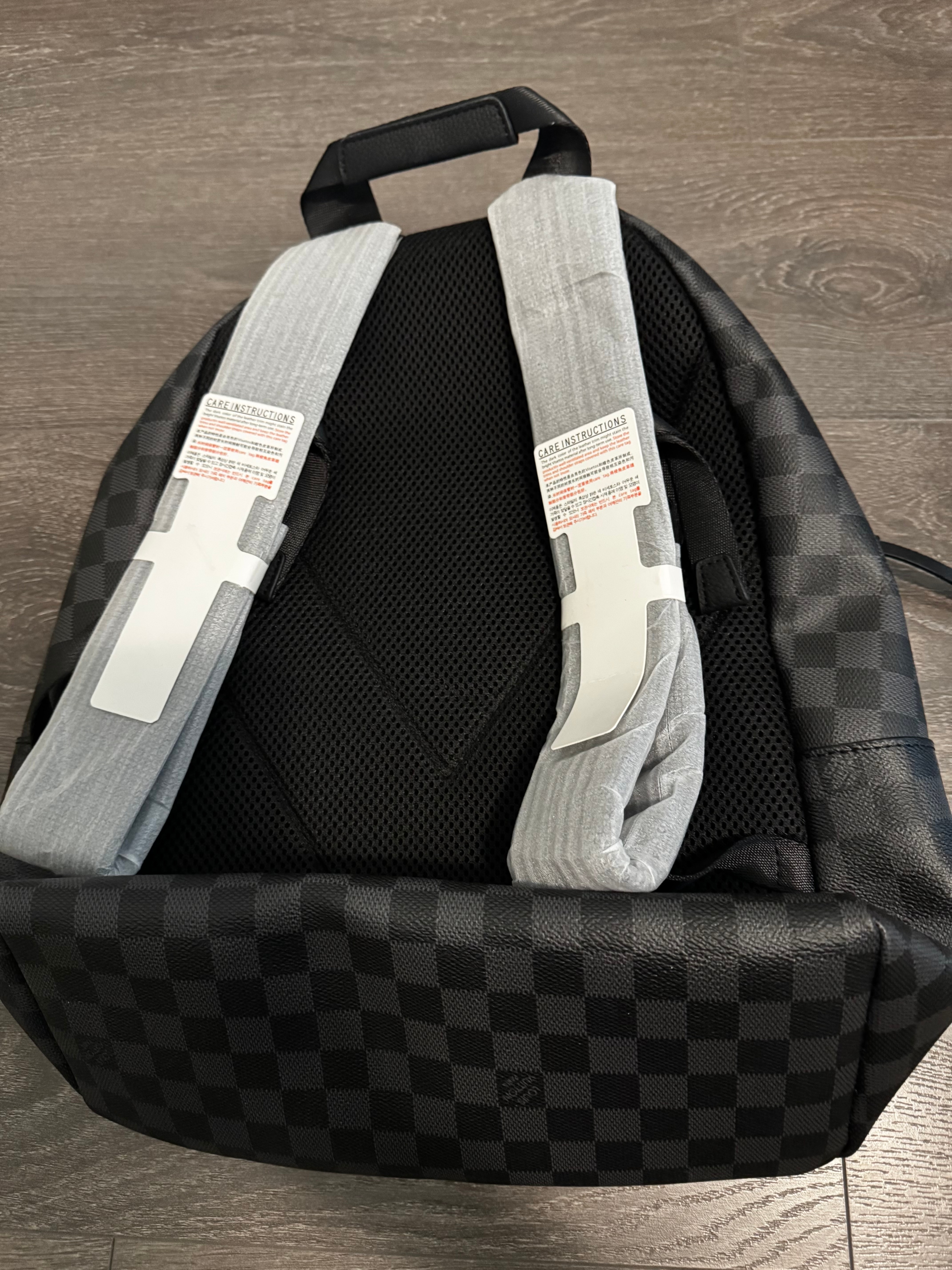 Louis Vuitton Backpack - photo 2
