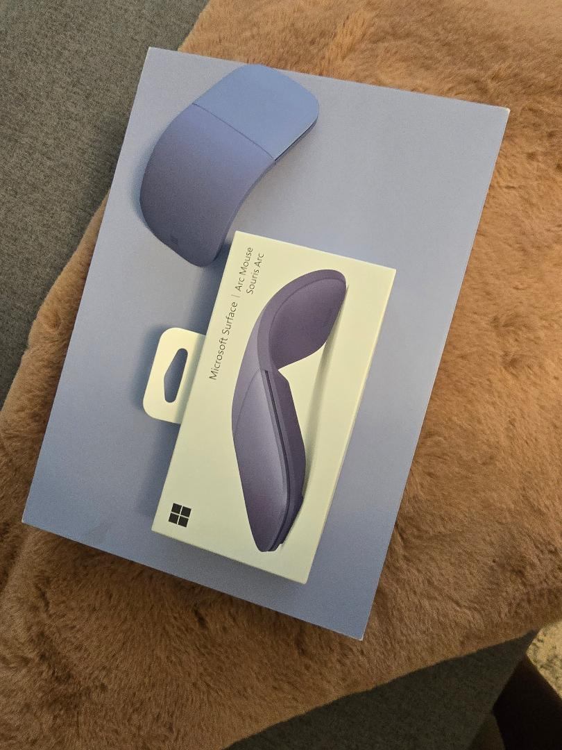 BRAND NEW MICROSOFT SURFACE PRO 12" BUNDLE - NEVER USED - photo 5