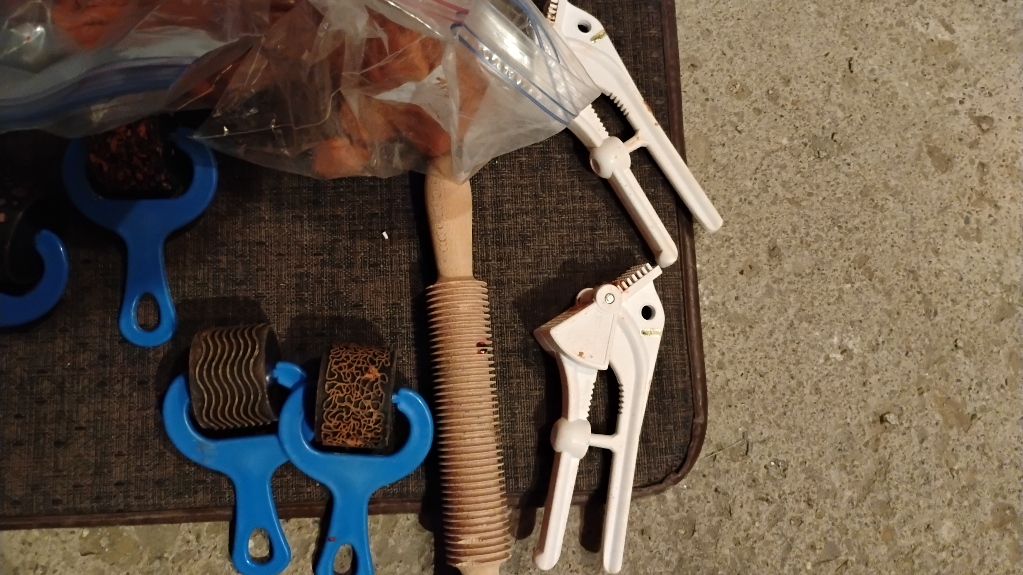 Sculpey Clay Conditioning Machine, Clay, and Tools - photo 5