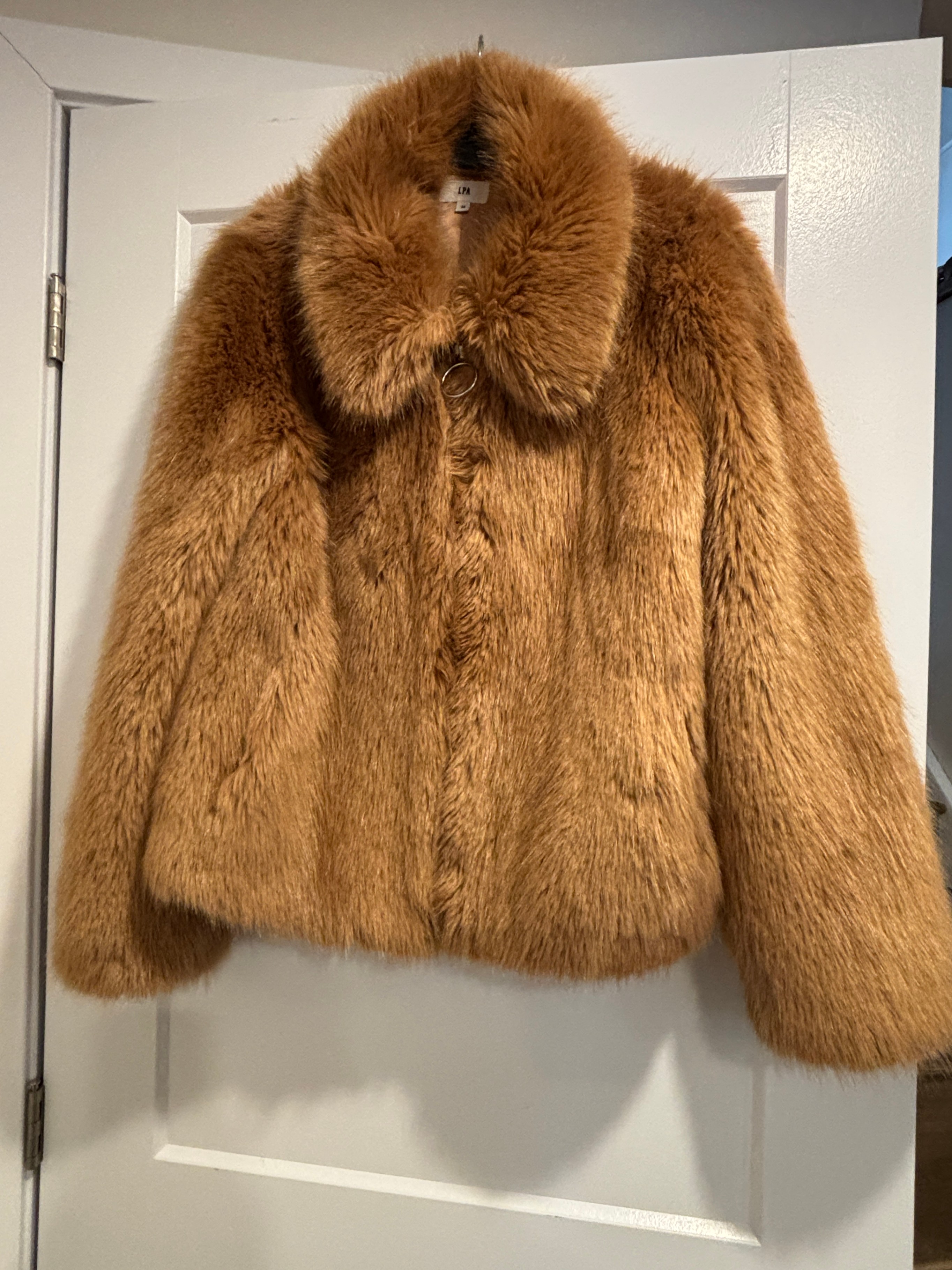 fun faux fur jacket cozy and stylish - photo 2