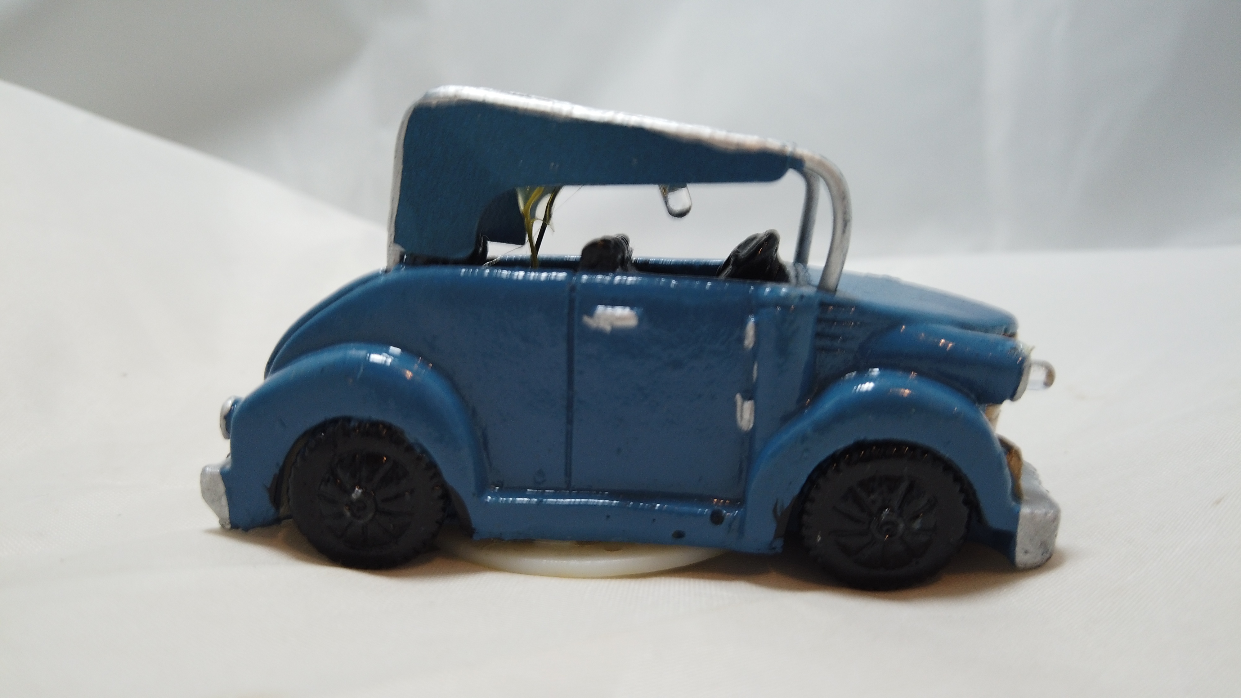 Vintage Style Blue Antique Car Battery-Operated Novelty Decor - - photo 3
