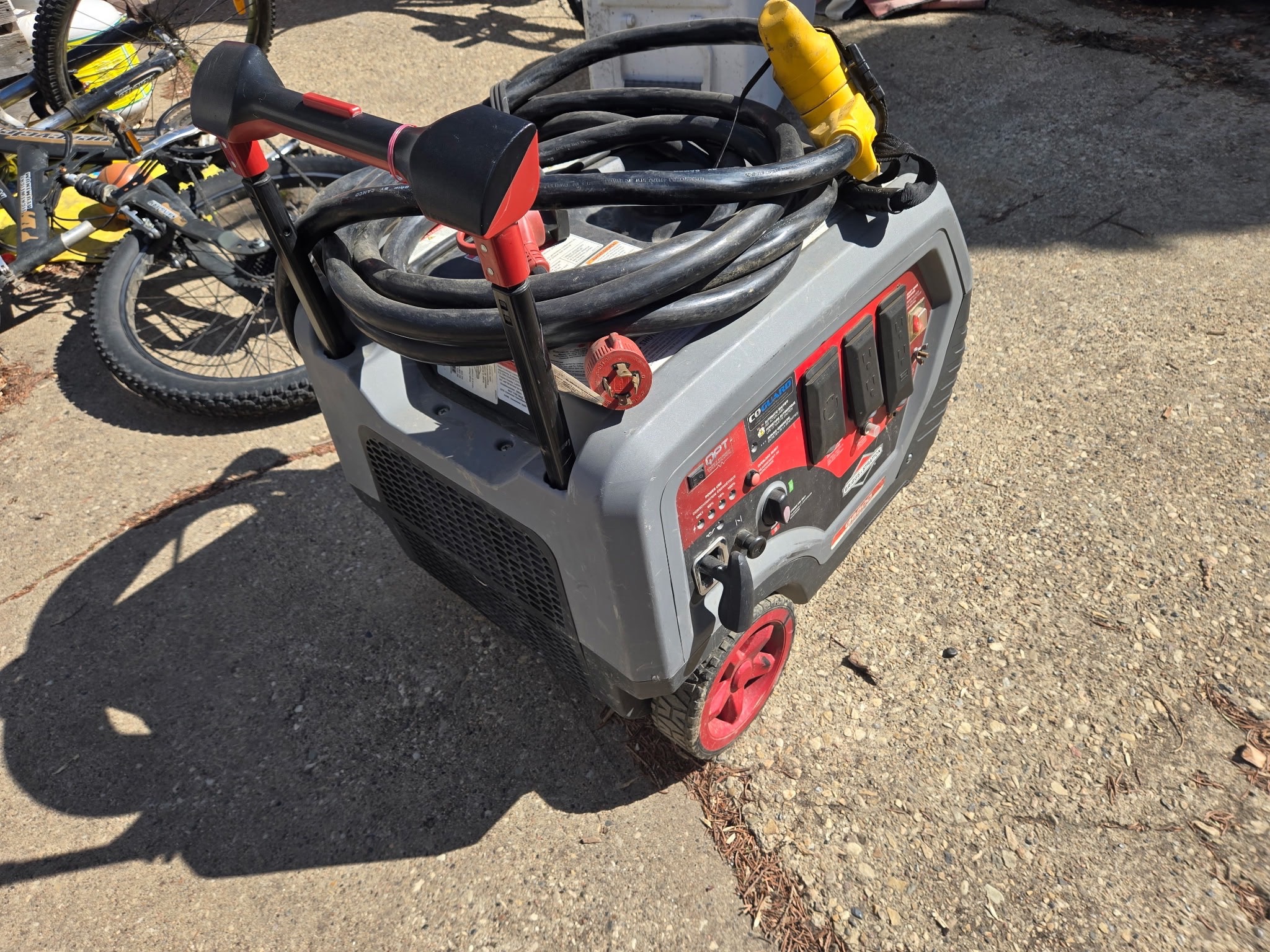 Briggs & Stratton Q6500 Generator - photo 2