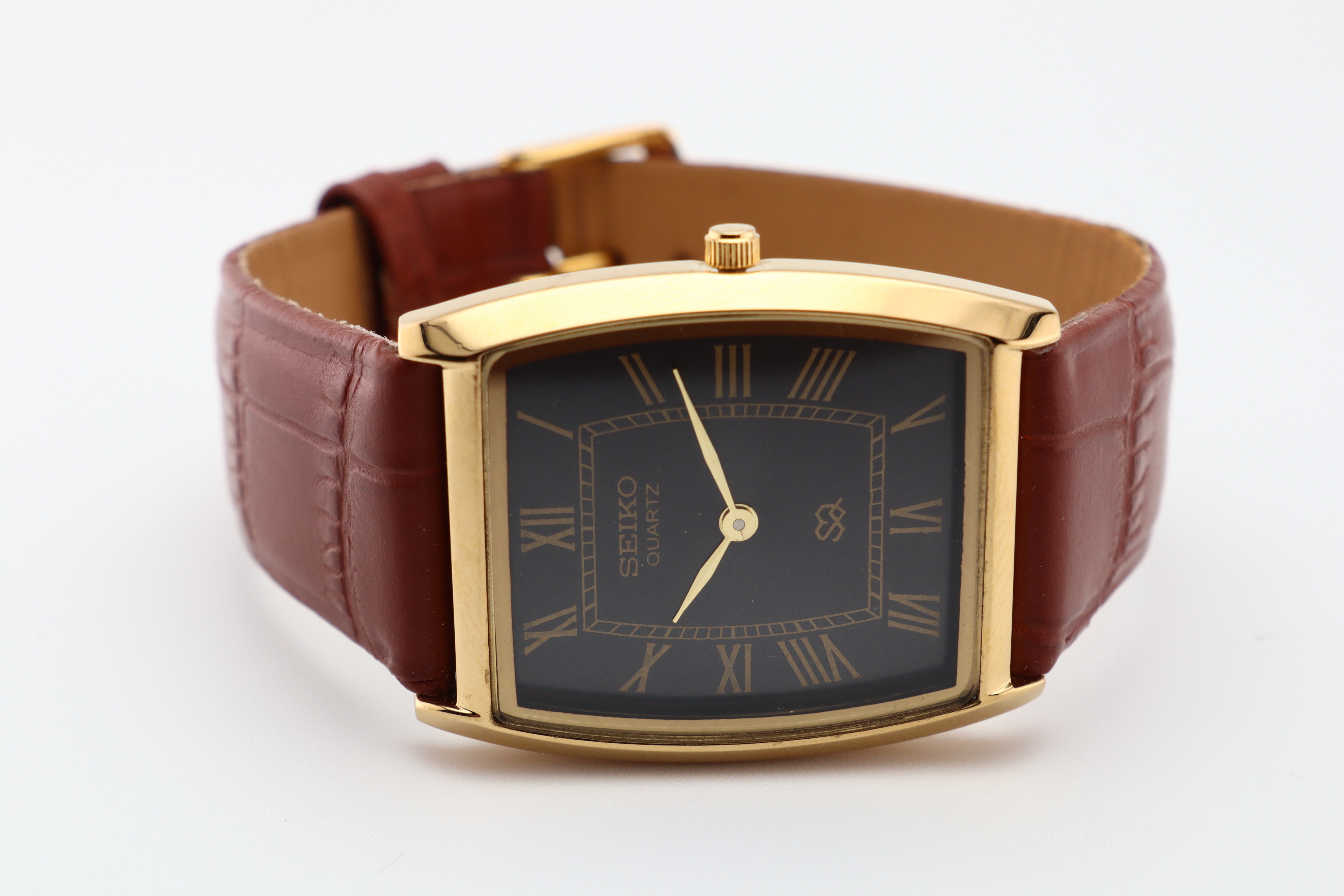 Refurbished Vintage Barrel Tank Men’s Watch - photo 4