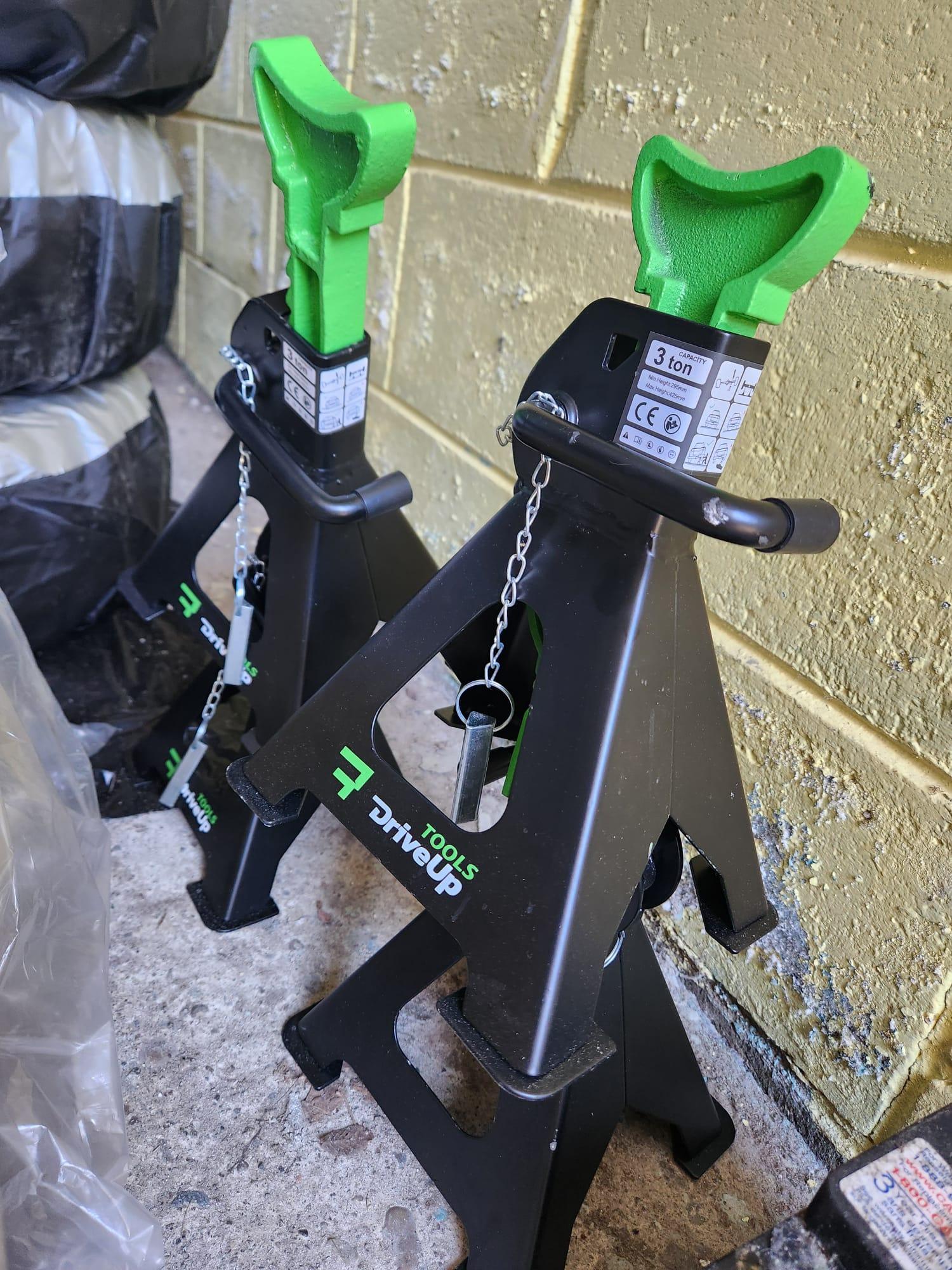 3-Ton Jack Stands (Pair) – Like New - photo 3