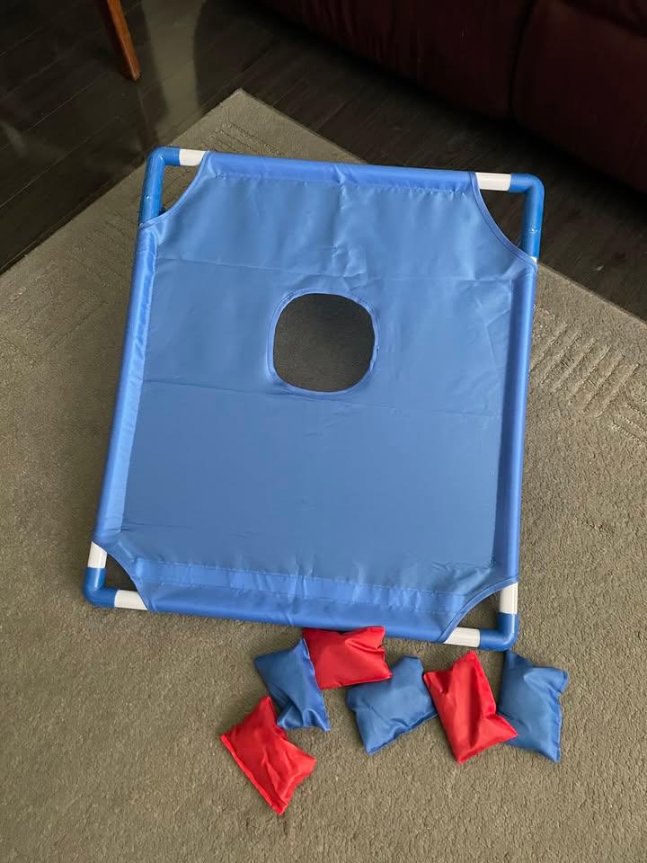 New Portable Bean Bag Set in box