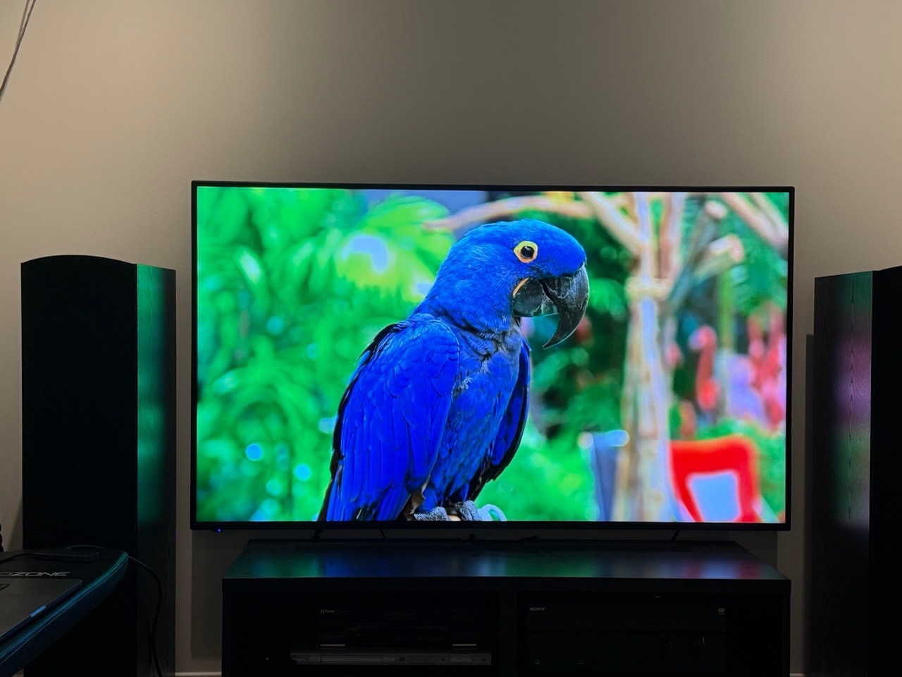 65" Fluid 4K Ultra HD LED TV