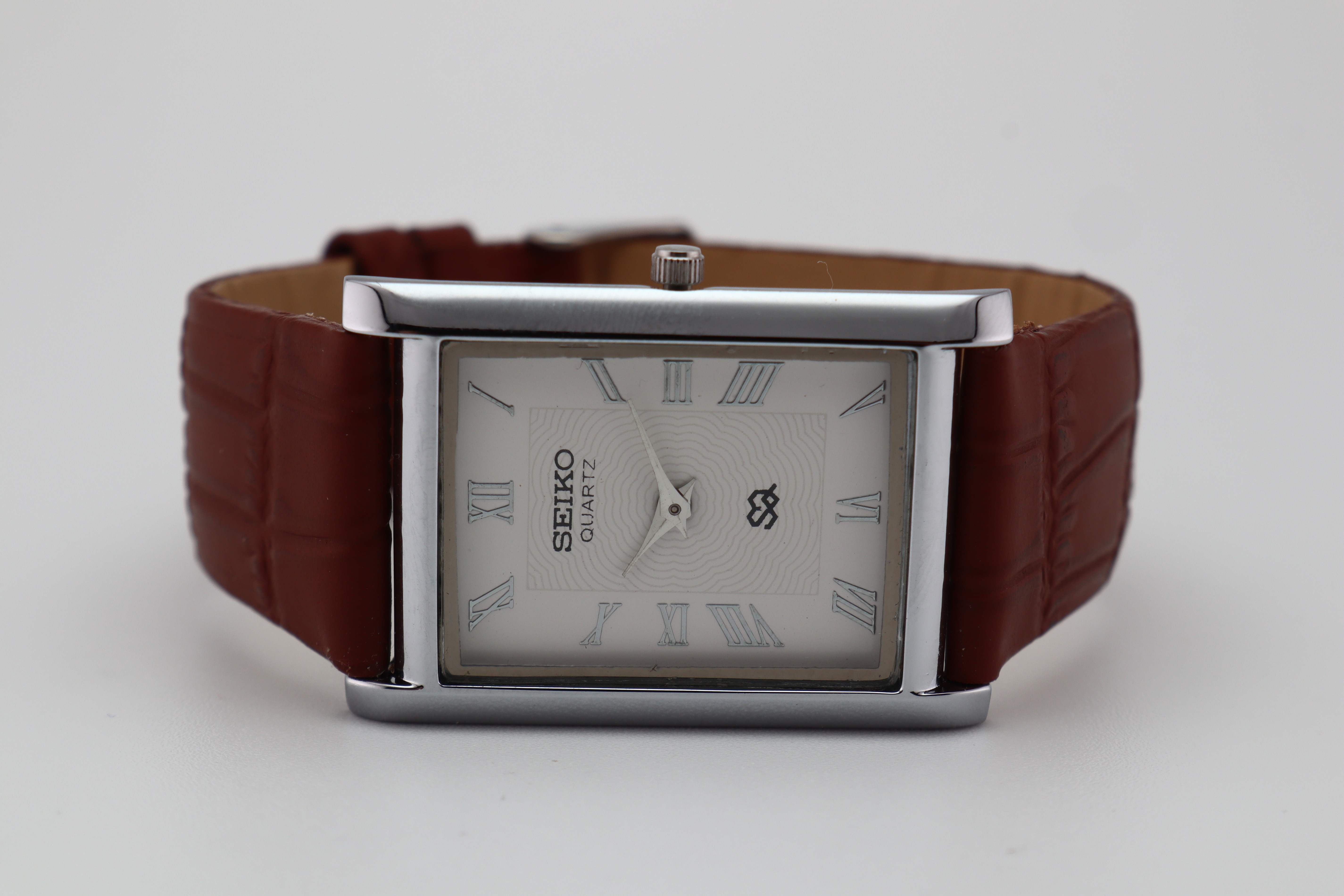 Refurbished Vintage Slim Tank Men’s Watch - photo 4