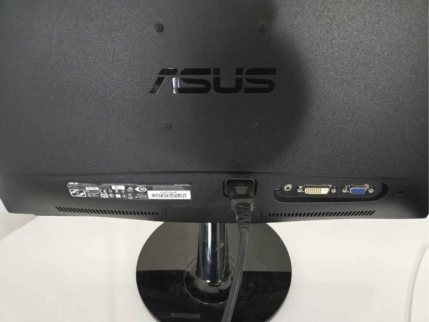 ASUS VS207T-P Monitor - photo 3