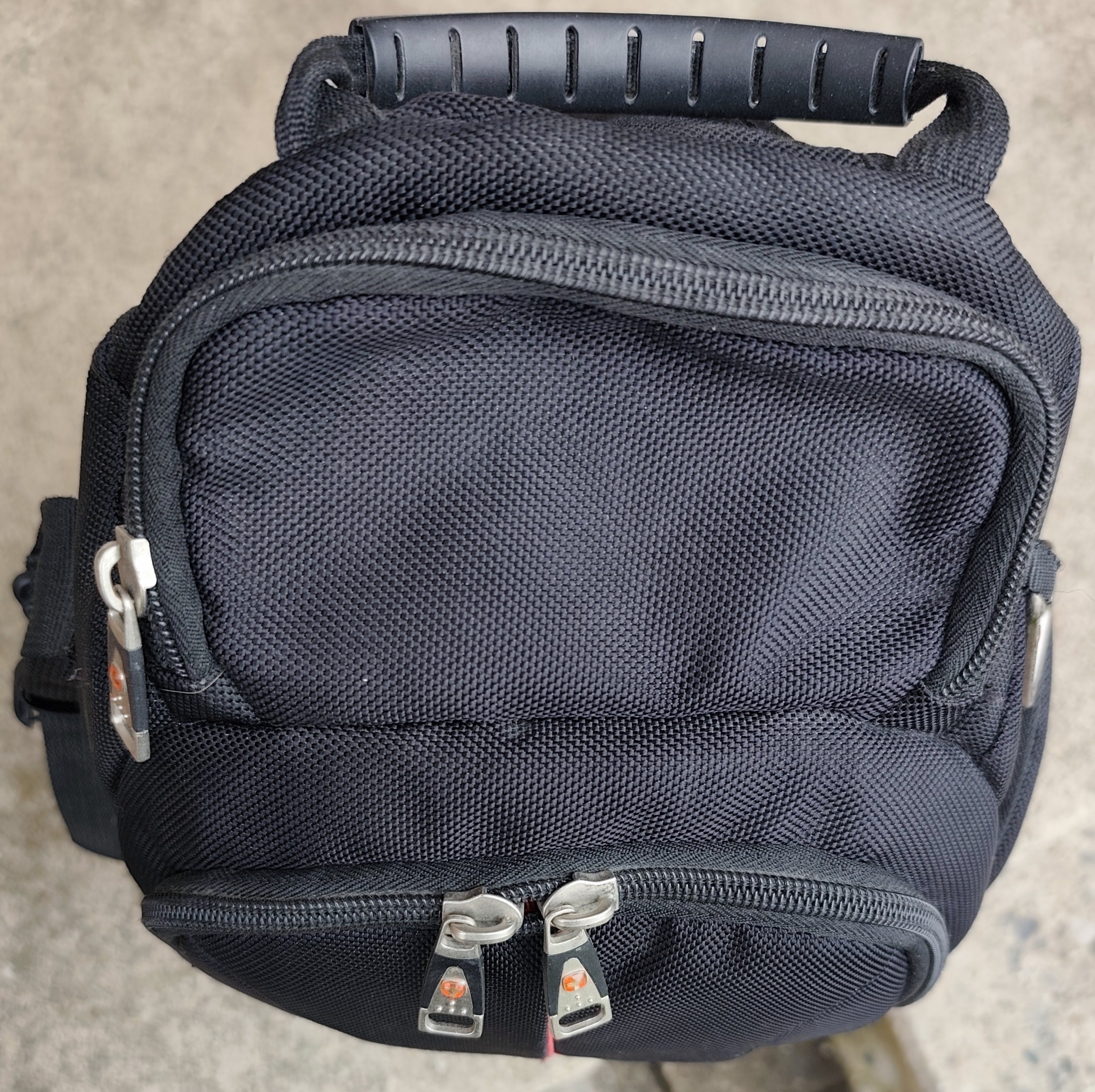 Swiss Gear professional camera sling bag - photo 5