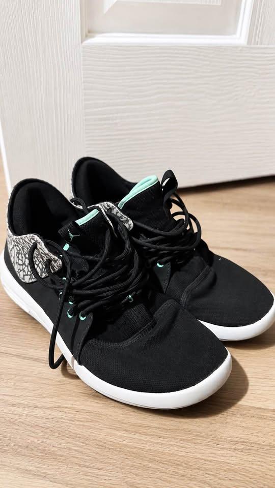 2018 Air Jordan First Class BG -Black Emerald
