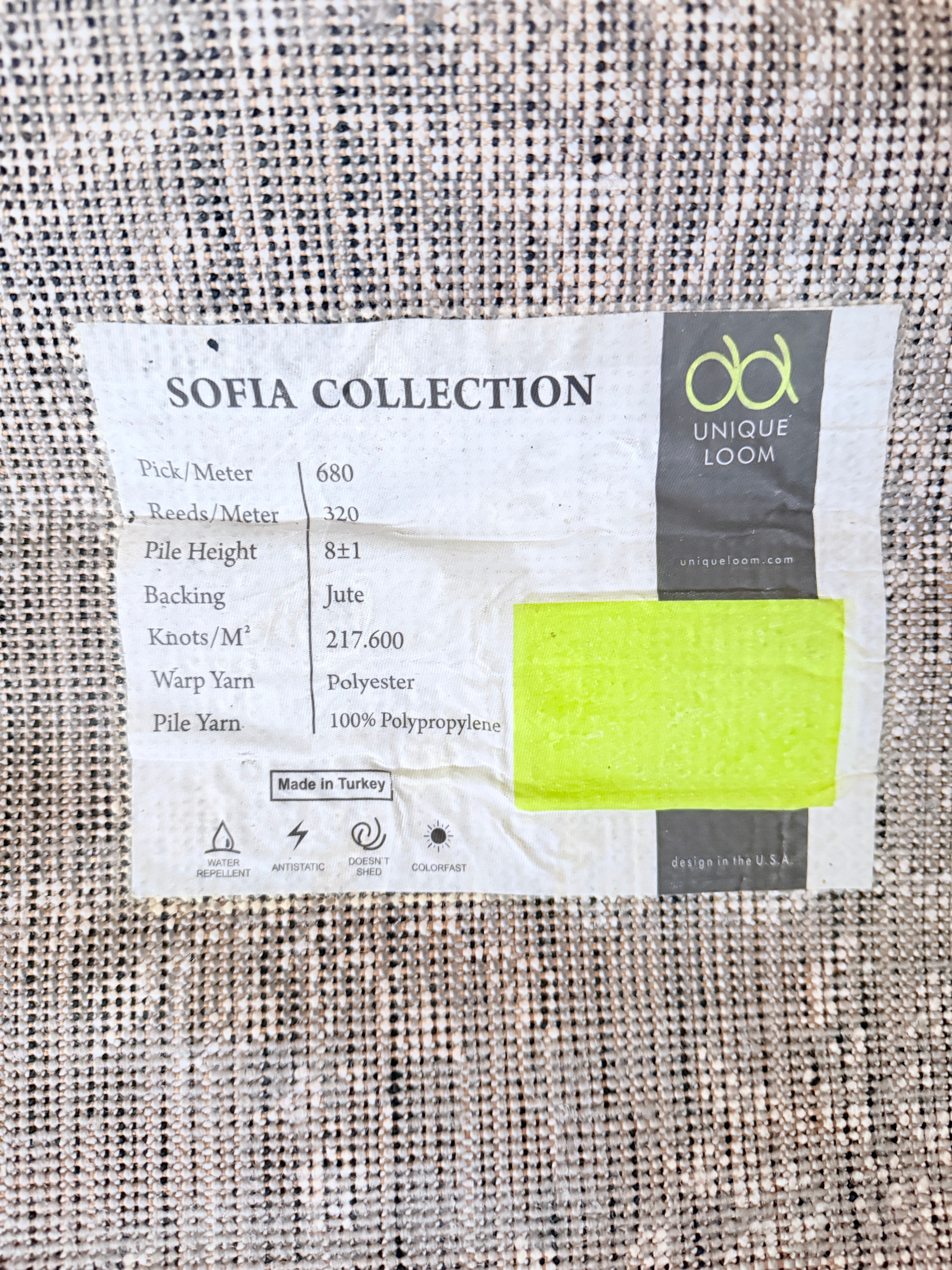 Grey & Off-white neutral, chic 6'x9' area rug - photo 2