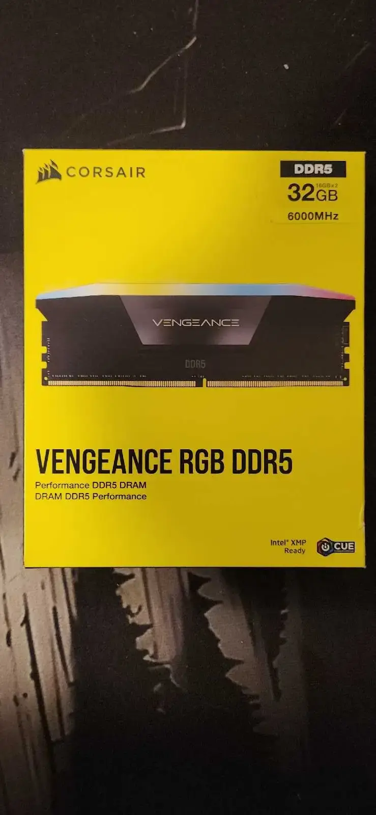 CORSAIR RGB DDR5 32GB (2x16GB) DDR5 6000MHz CL36 AMD EX