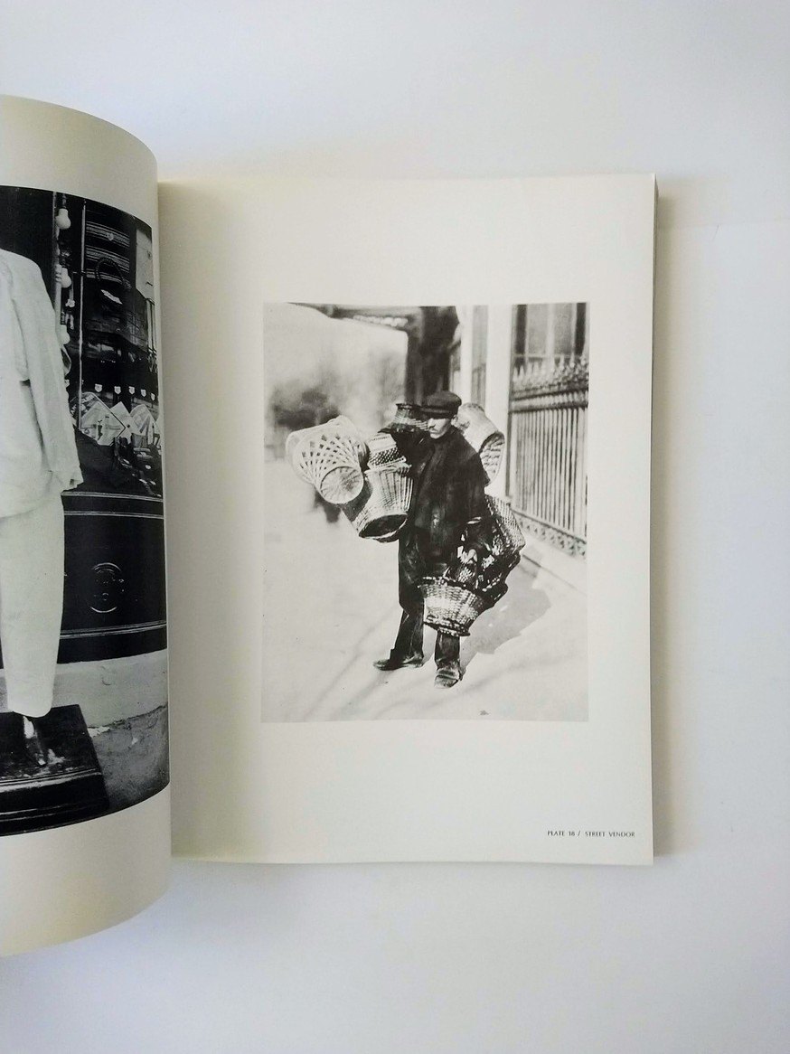 The World of Atget: 176 Photographs by Atget - photo 3
