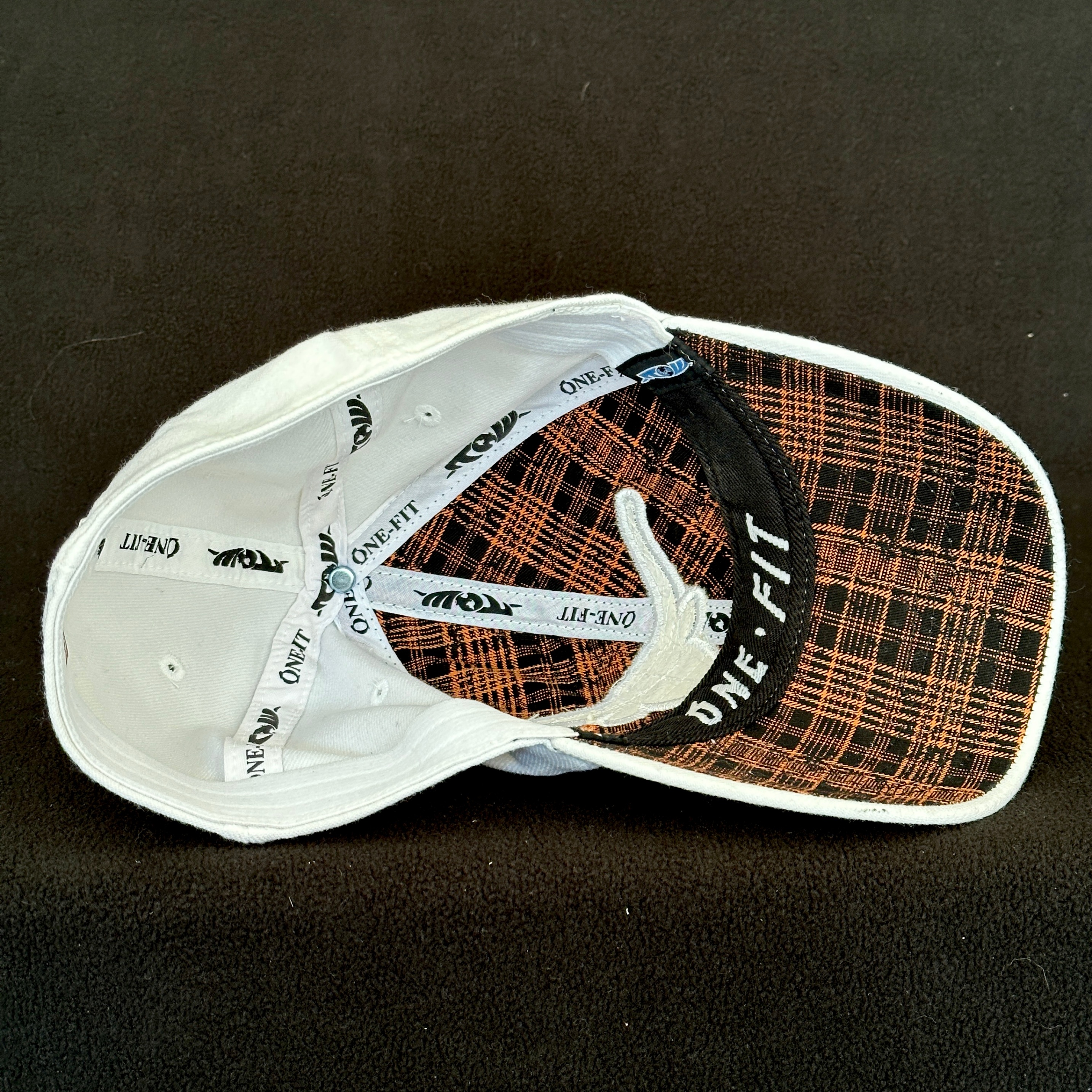 ONE FIT White Baseball Cap, University of Texas at Austin - photo 3