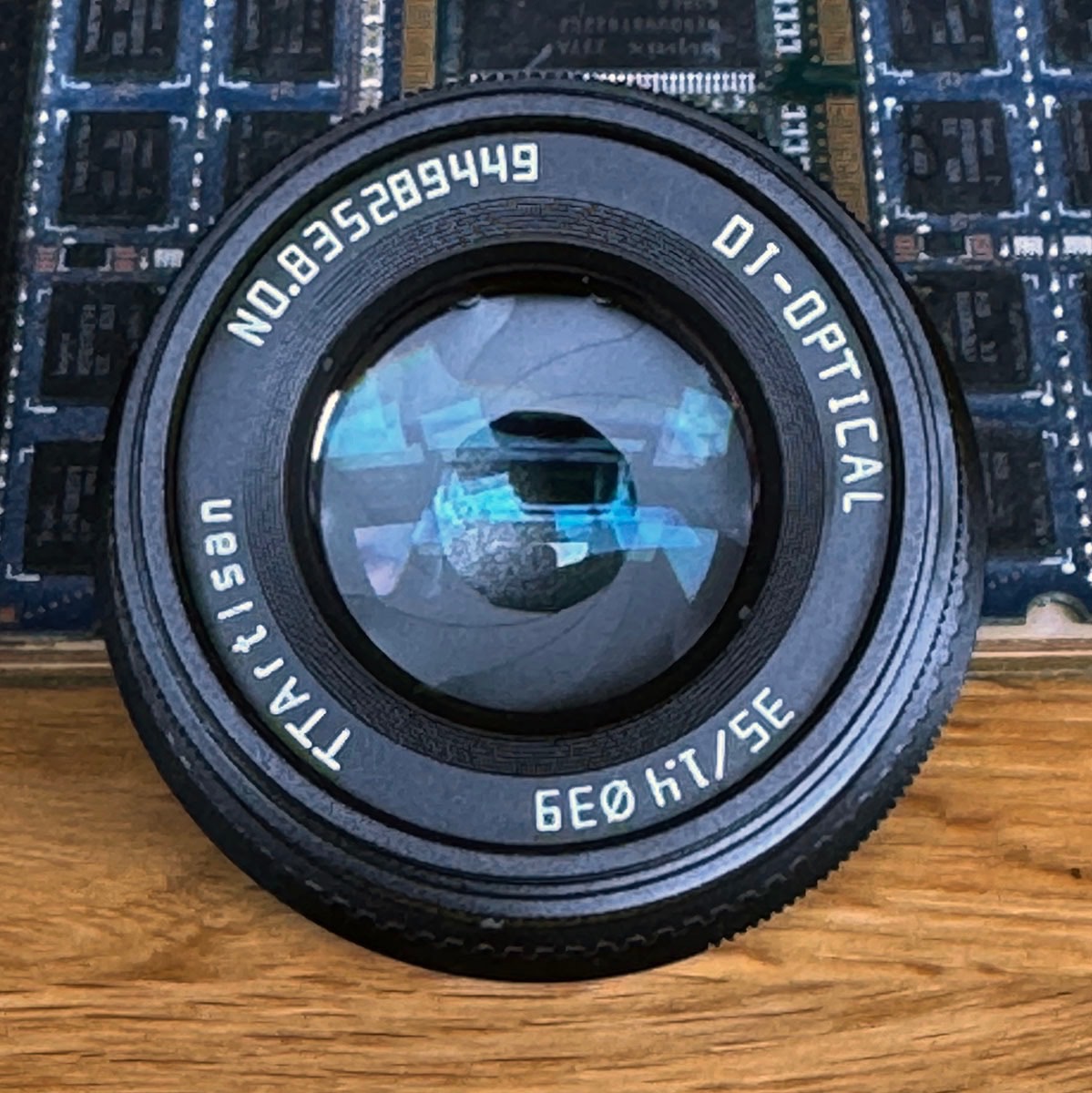 Used TTArtisan 35mm F1.4 APS-C Manual Focus Lens - Fujifilm X - photo 4