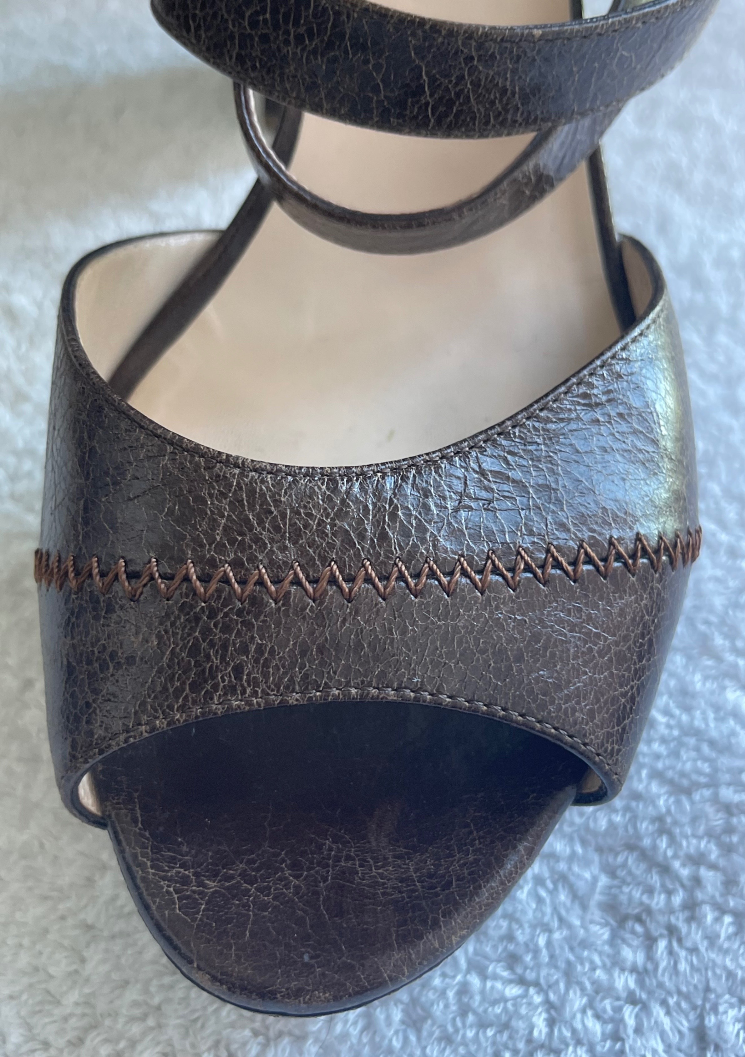 Authentic Giorgio Armani Brown Leather Block Heels (Size 39.5) - photo 4