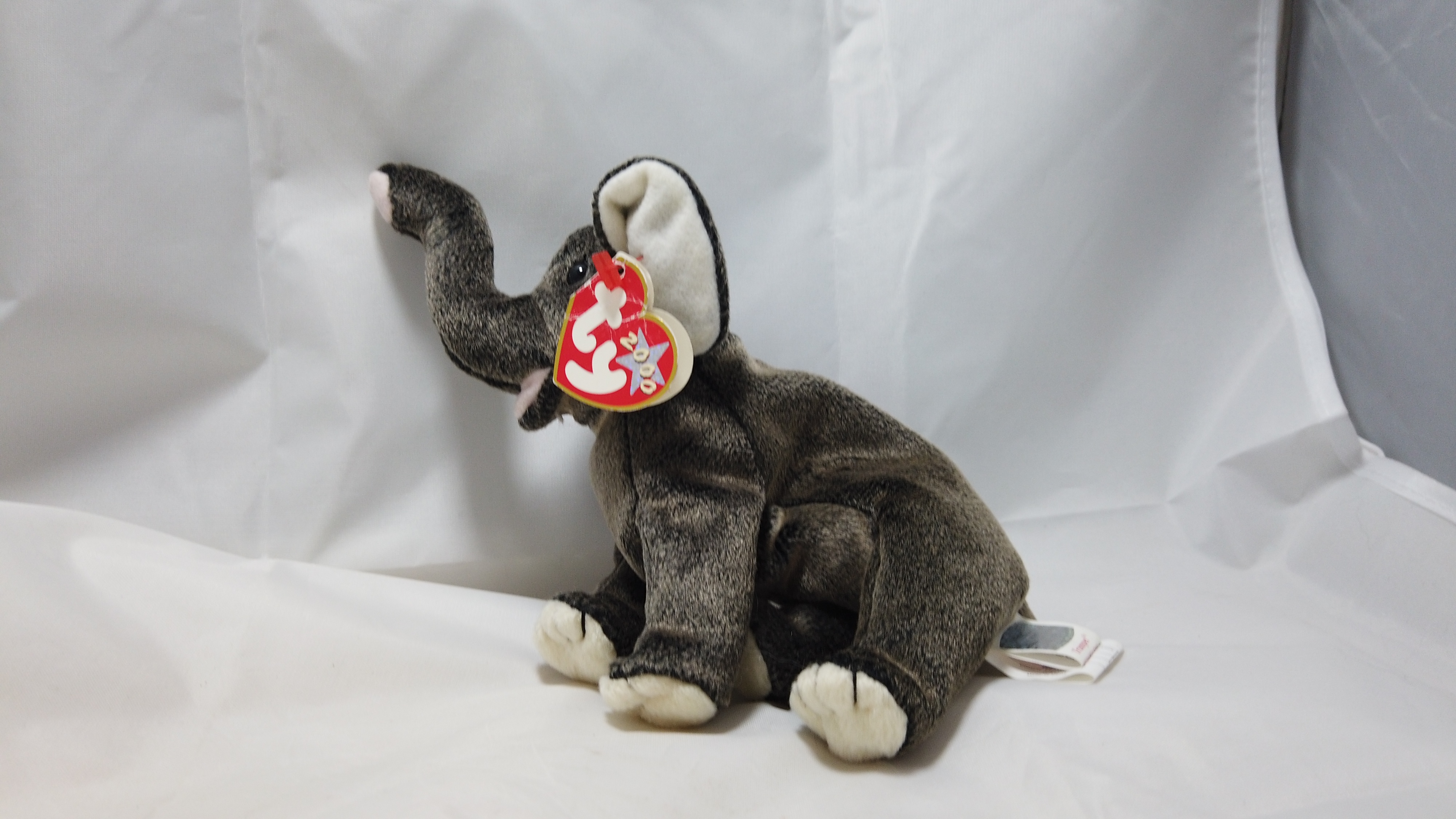 Ty Beanie Baby Trumpet the Elephant 2000 Grey Plush ~8.5" w/ Tag