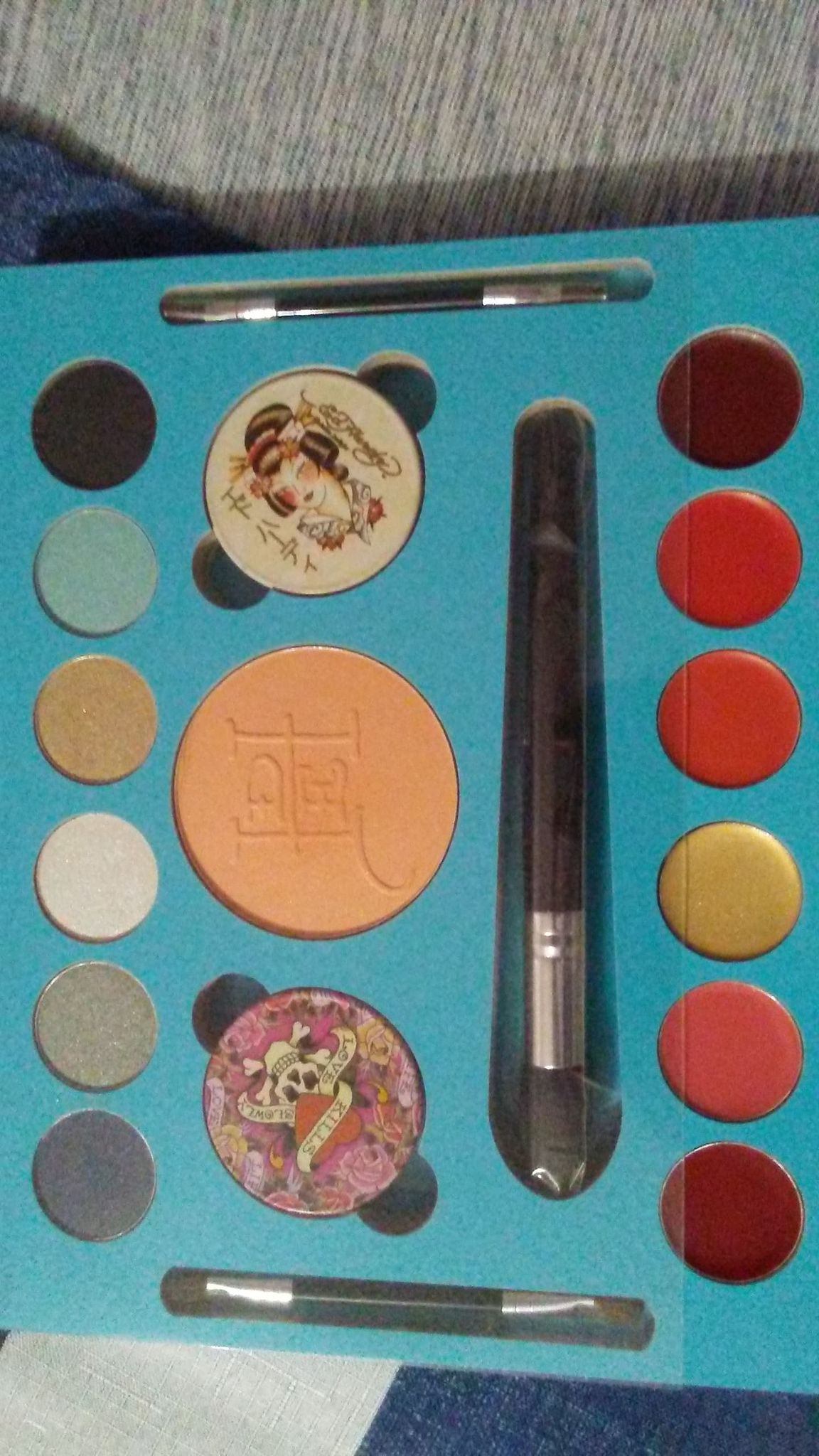 Ed Hardy Geisha Pallet (New) - photo 2