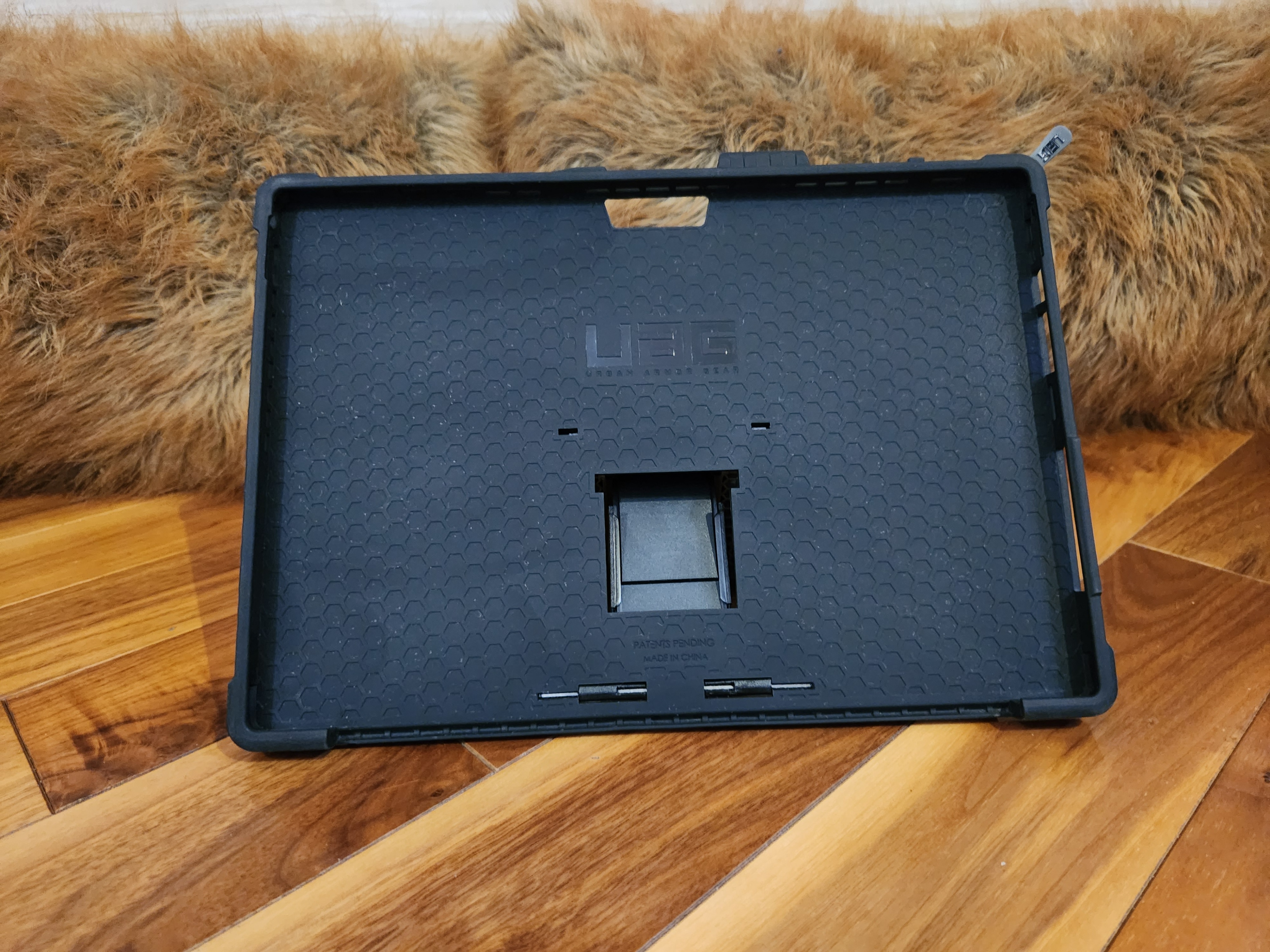 UAG Case for surface pro 4/5/6/7/7+