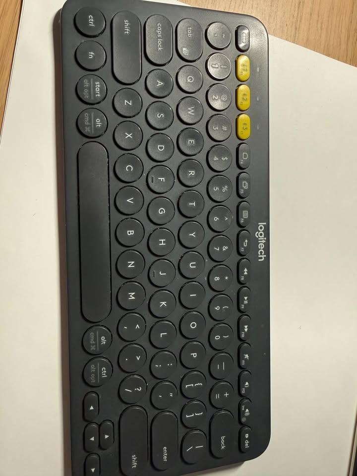 Logitech K380 Bluetooth Keyboard