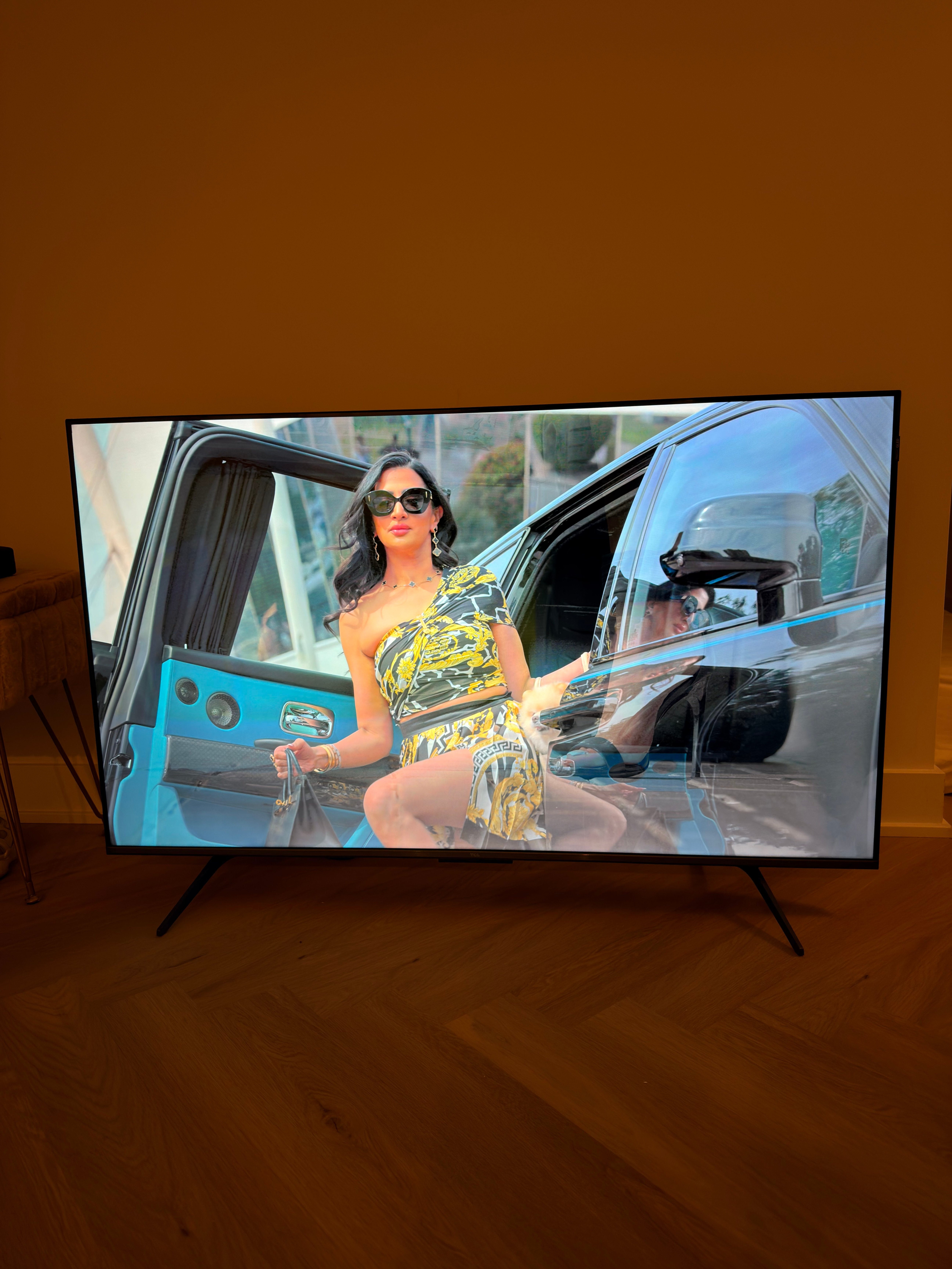 TCL 50 inch 4K UHD HDR QLED Smart Google TV- Brand New - photo 5