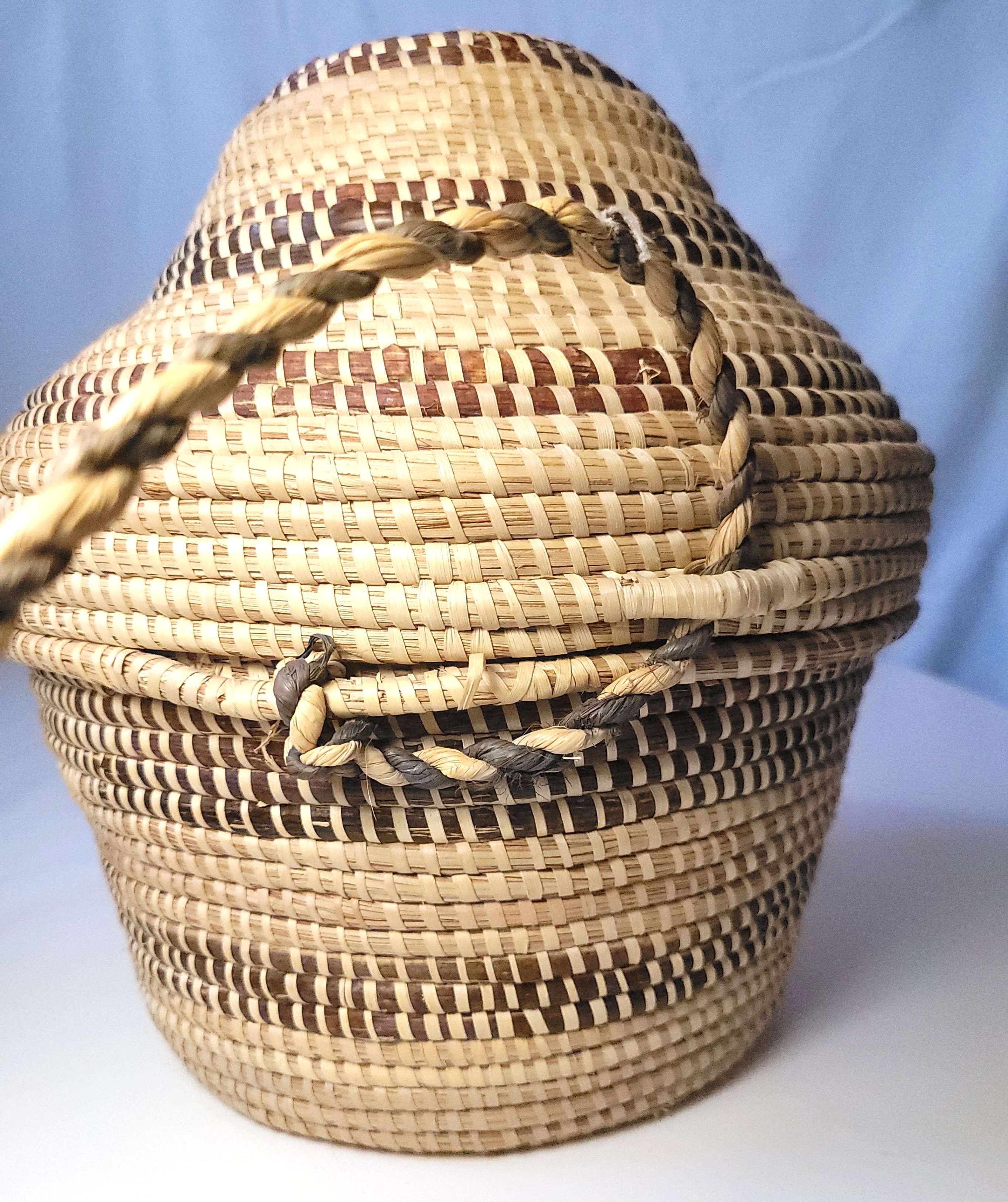 Circa 1970s Botswana Handwoven Basket with Lid & Strap | Large - photo 4