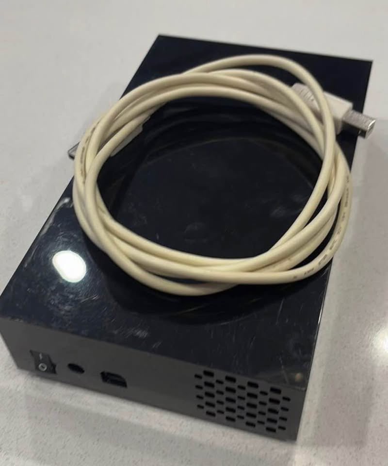 LaCie 500 GB Neil Poulton hard drive USB - photo 2