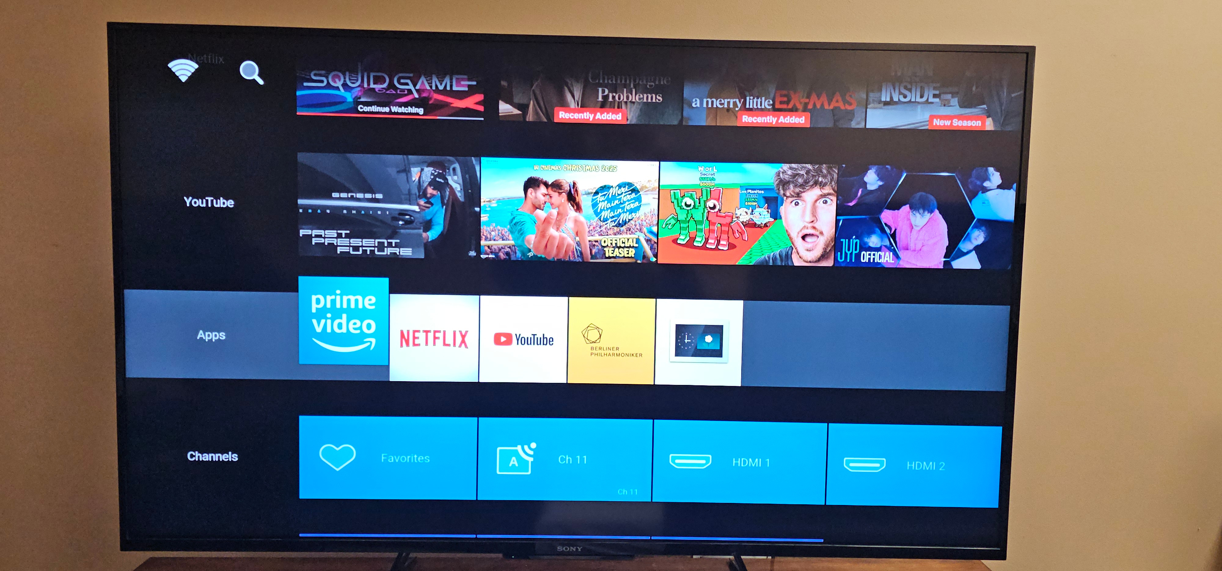 Sony 60" Smart 4K TV (KD-60X690E) - photo 2
