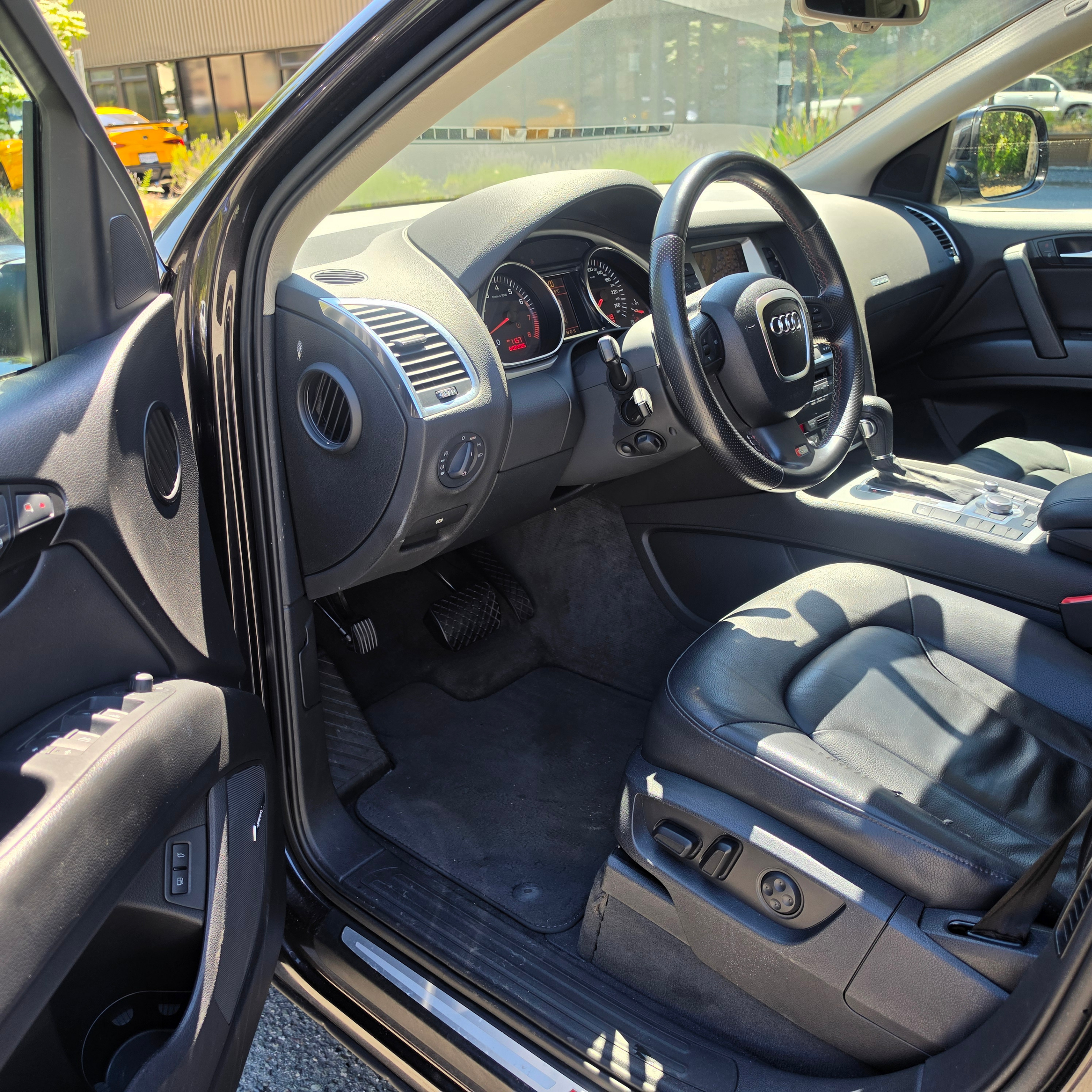 2008 Audi Q7 4.2 V8 Quattro S-LINE Local BC Car 122,000 KM - photo 4