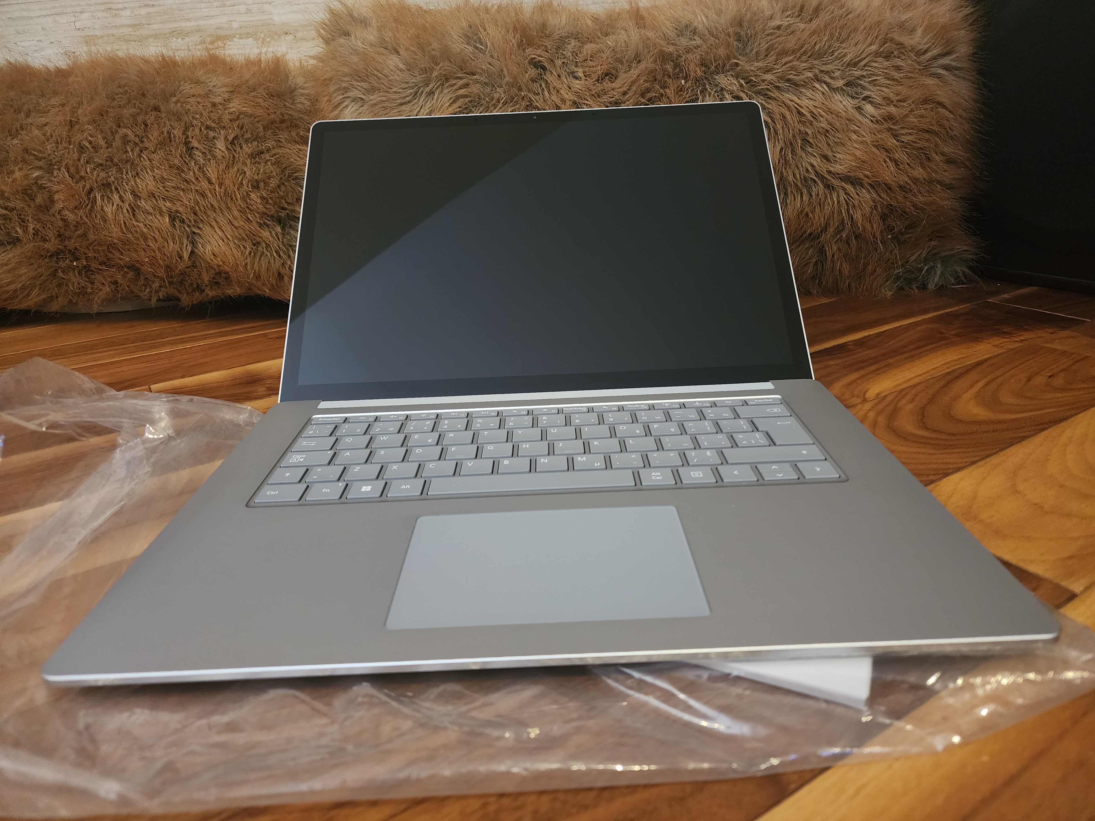 Surface Laptop 5 - 15" (i7, 8GB RAM, 512GB SSD) [Model: 1979]