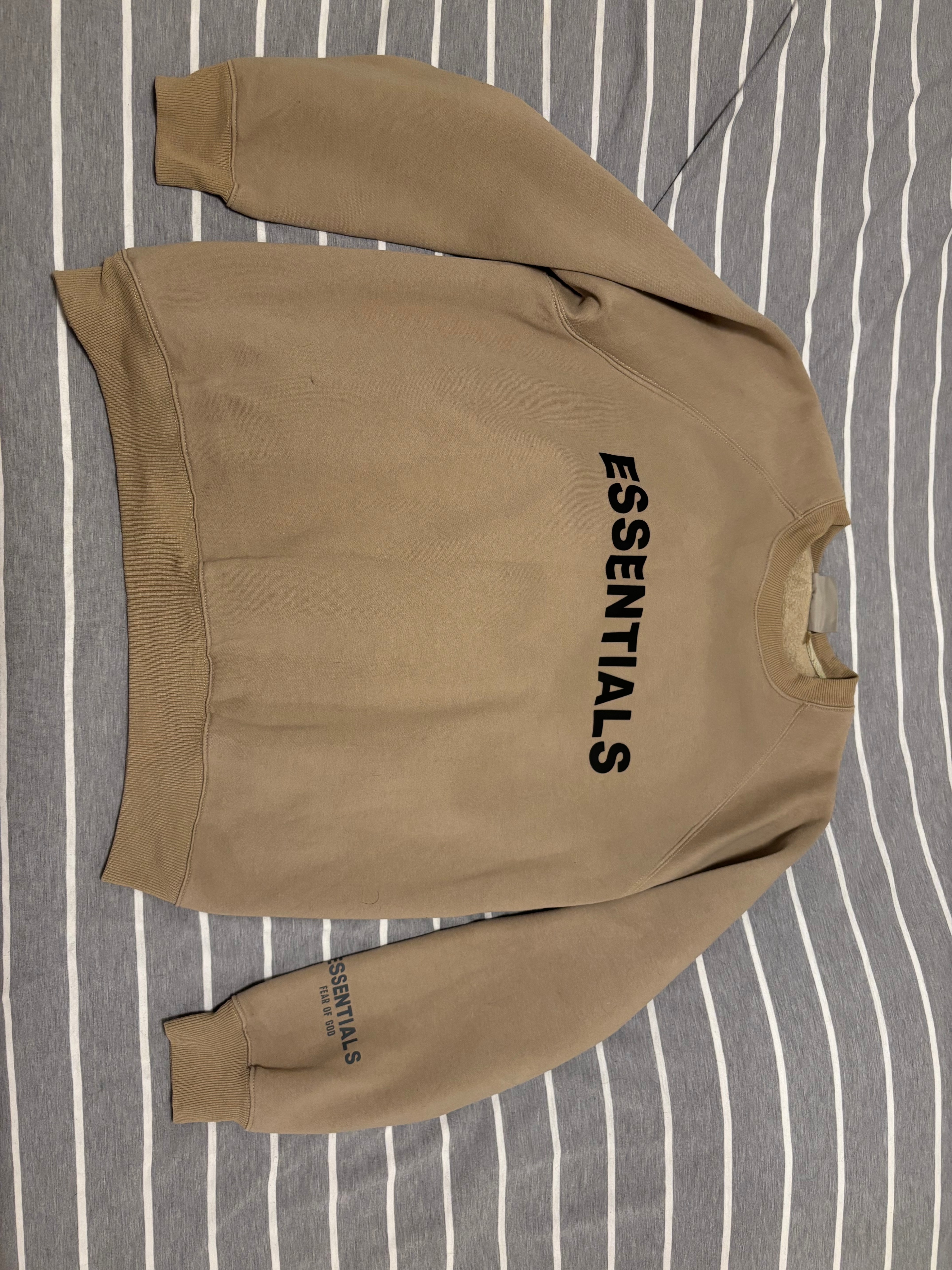 Fear of God Essentials Crewneck Sweatshirt XL Tan