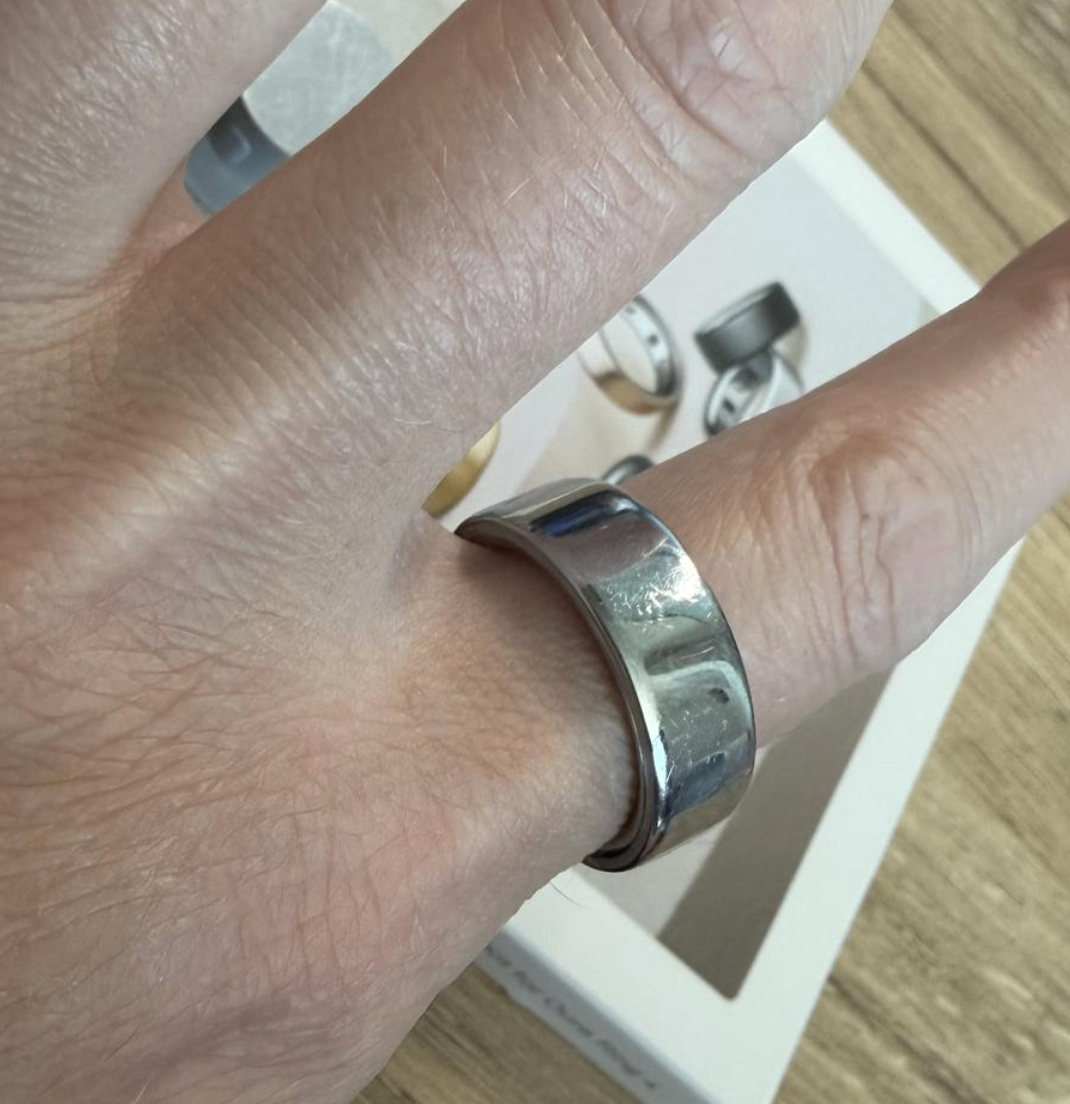 Oura Ring 4- Silver - Size 9 - photo 3