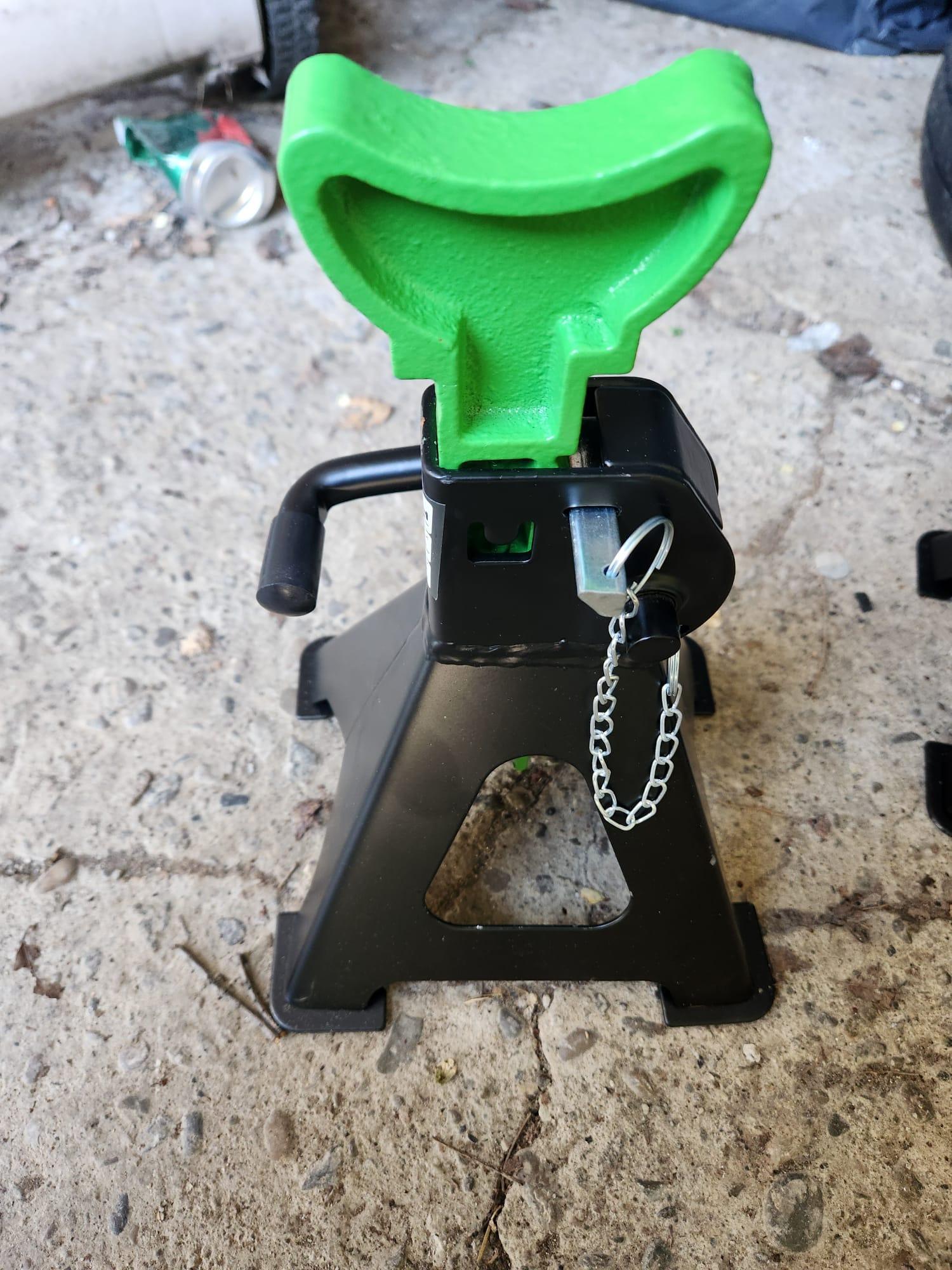 3-Ton Jack Stands (Pair) – Like New - photo 2