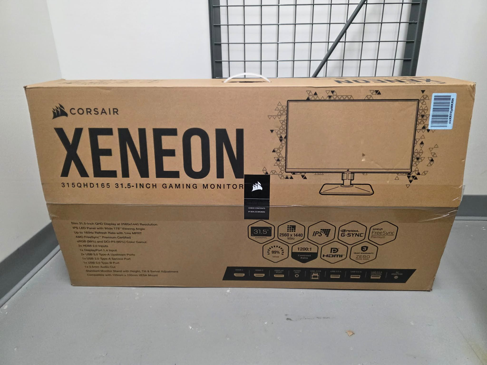 Corsair XENEON 31.5' QHD 165Hz Gaming Monitor