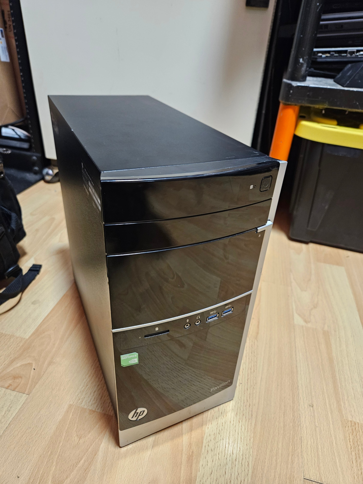 🖥️ LOT OF 4 — HP Pavilion Desktop PCs with Touch Screen Monitors - photo 5
