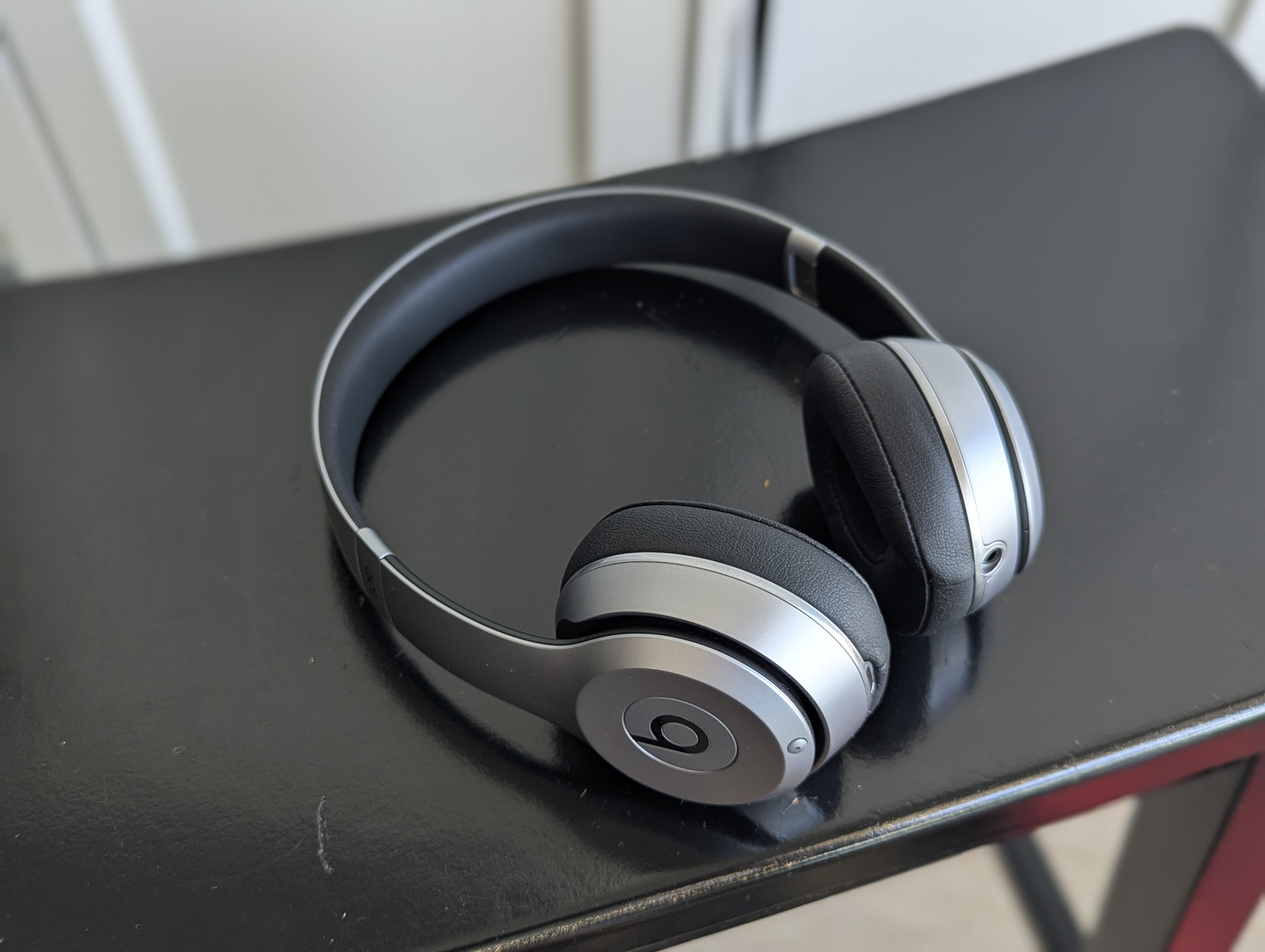 Beats Solo2 Wireless Headphones (Special Edition Space Gray) - photo 2
