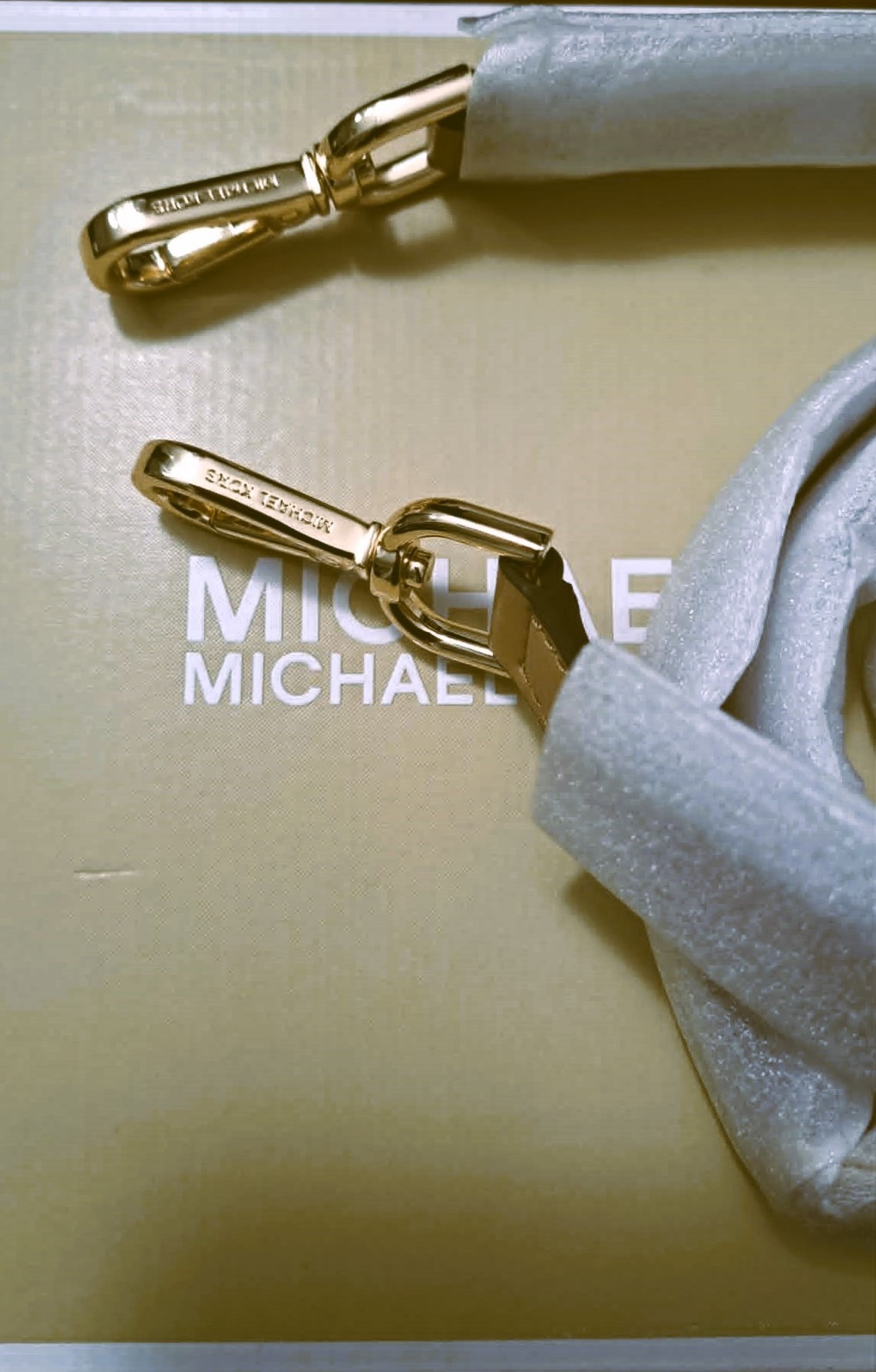 Brand New Michael Kors Crossbody Purse Genuine Leather Strap