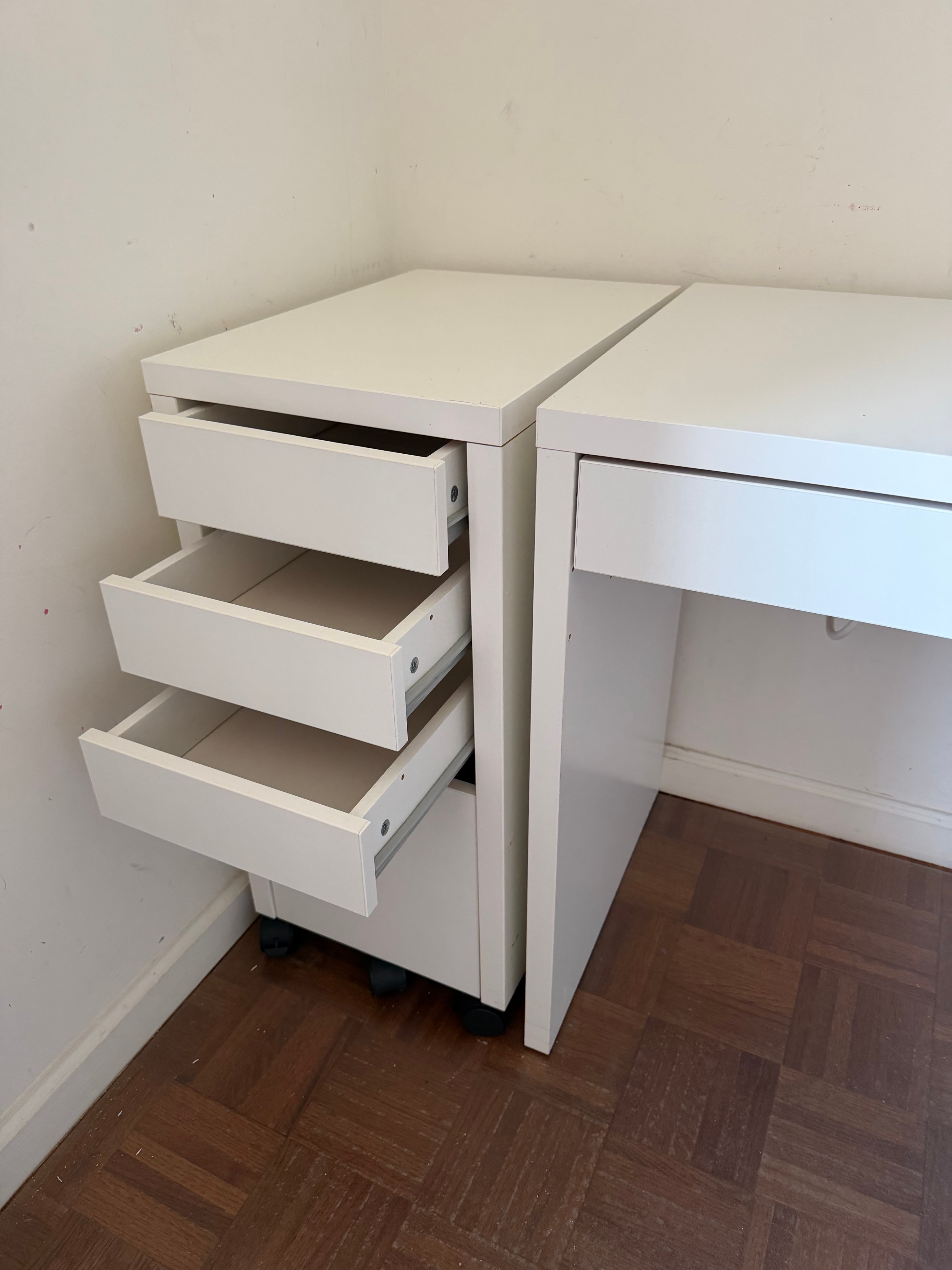 IKEA MICKE White Desk with Drawers - photo 4