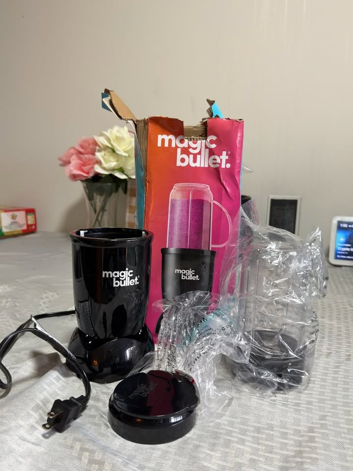 Magic Bullet Personal Blender - Open Box, Never Used!