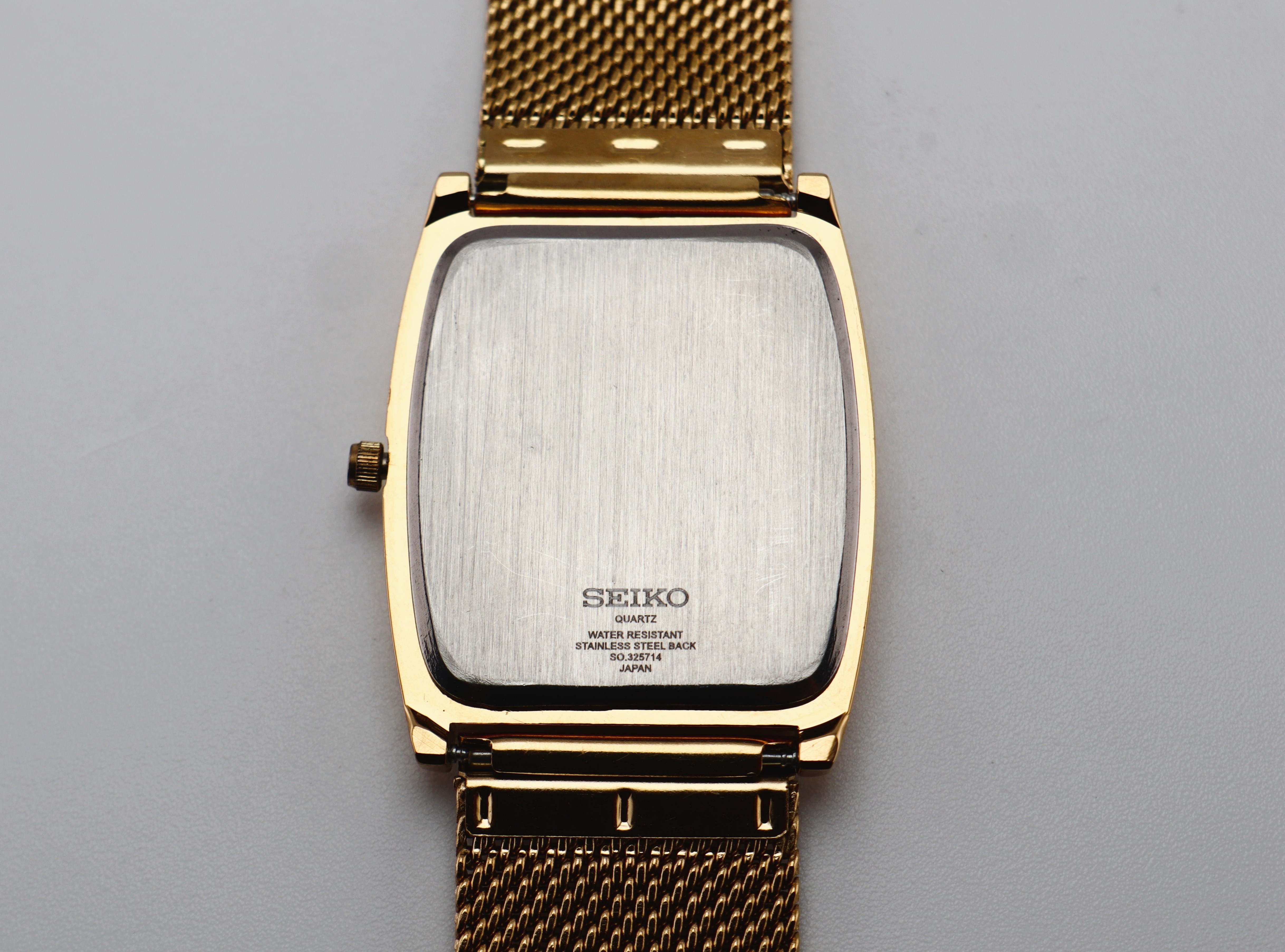 Refurbished Vintage Barrel Tank Men’s Watch - photo 4
