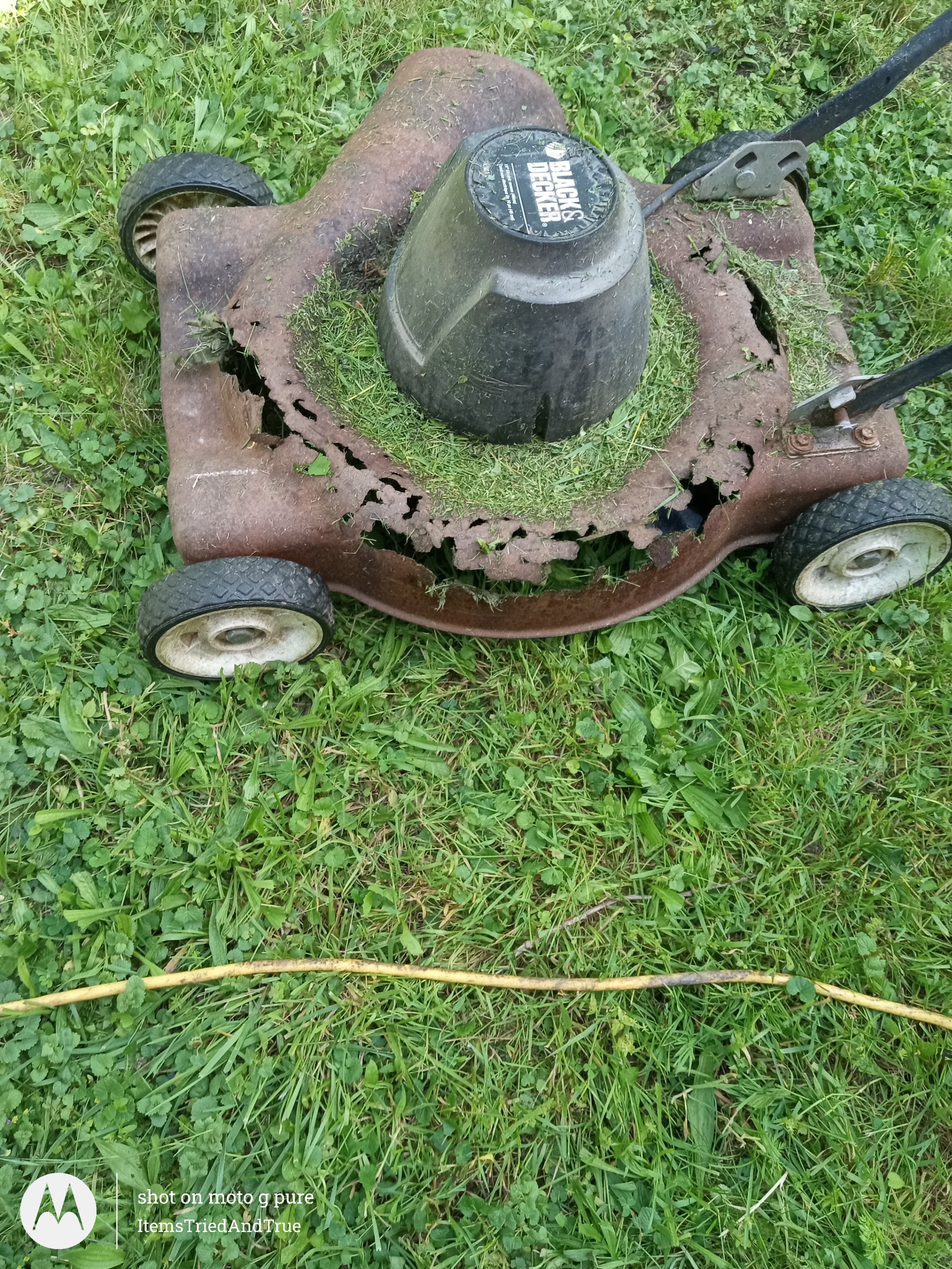 Black & Decker corded electric mower - GFP or scrap - photo 2