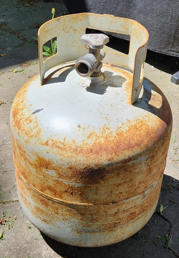 Empty 20 lb Propane Tank – Trade-In Candidate