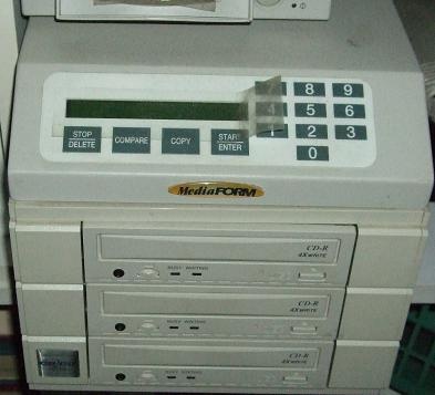 MediaFORM CD-R Duplicator