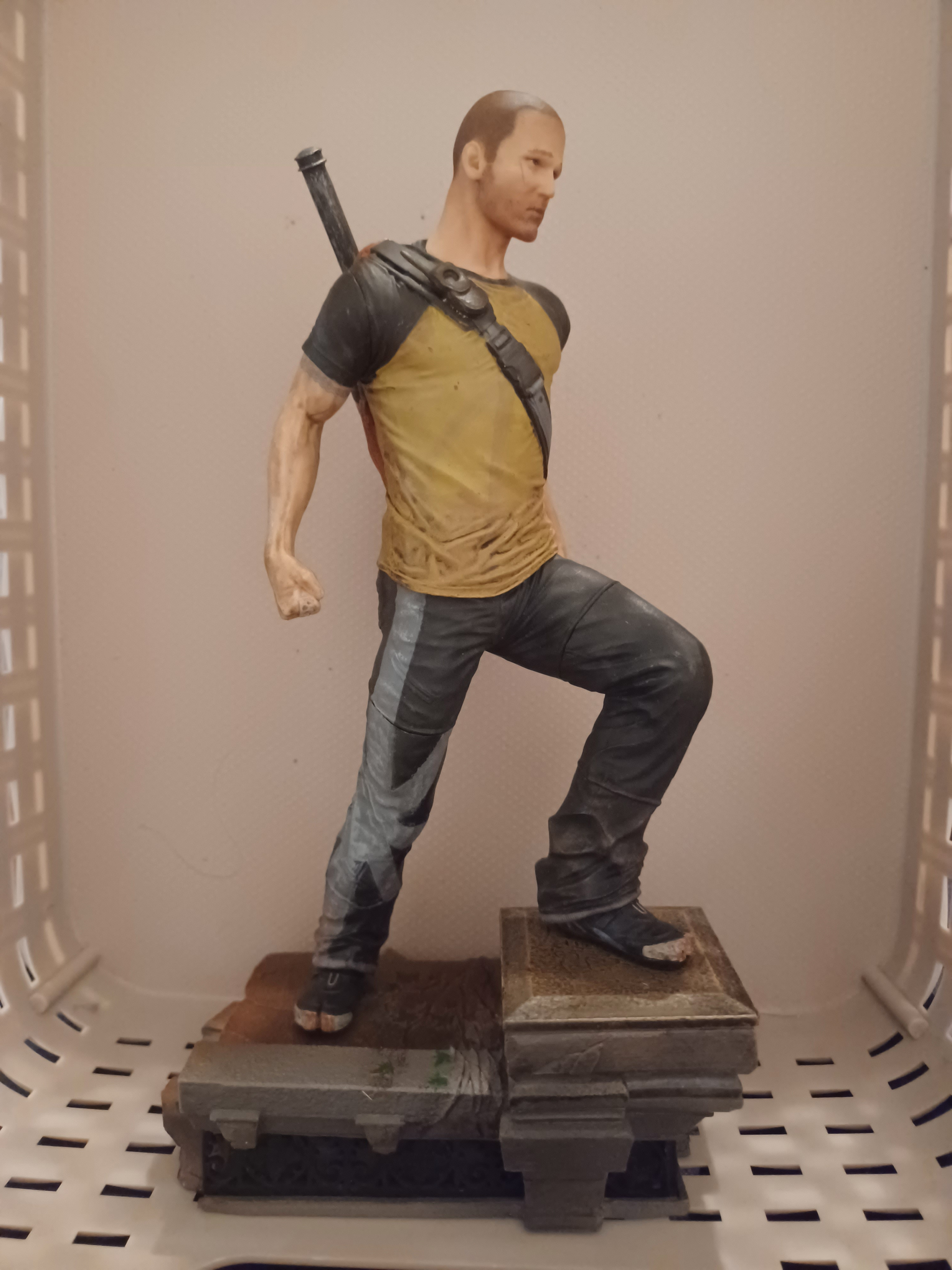inFamous 2 Cole Macgrath Hero Edition 8" Statue - photo 2