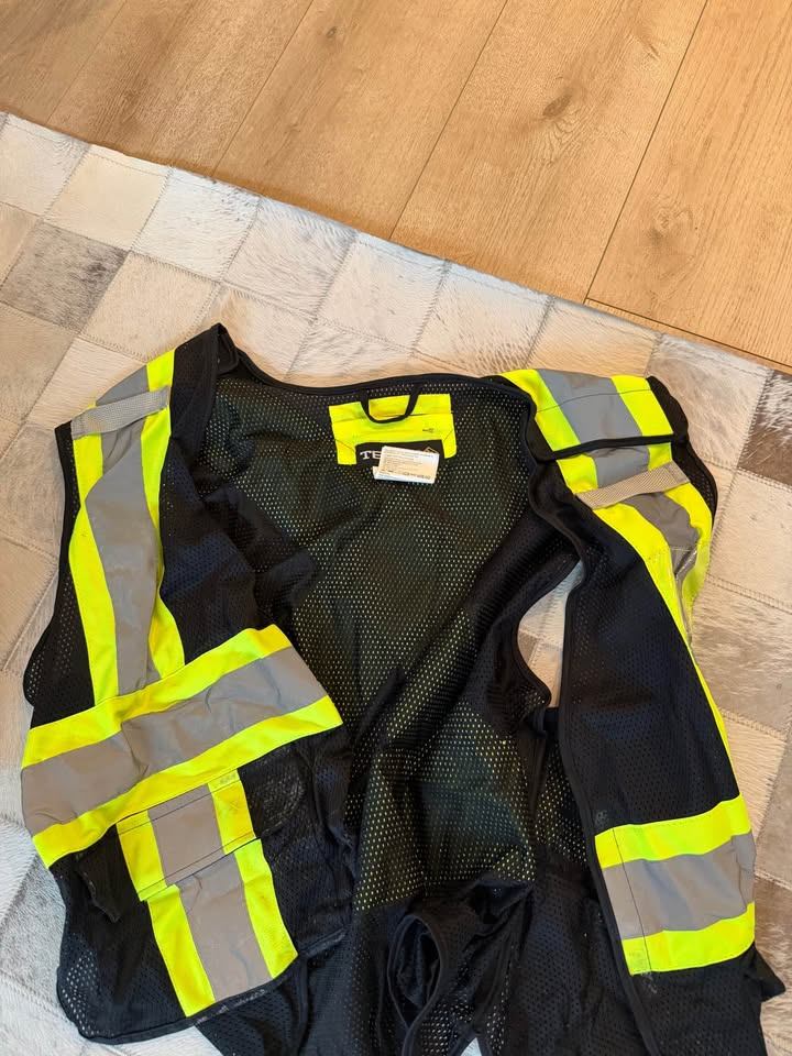 Safety Vest Reflective SIZE L, XL Neon Yellow Black Mesh
