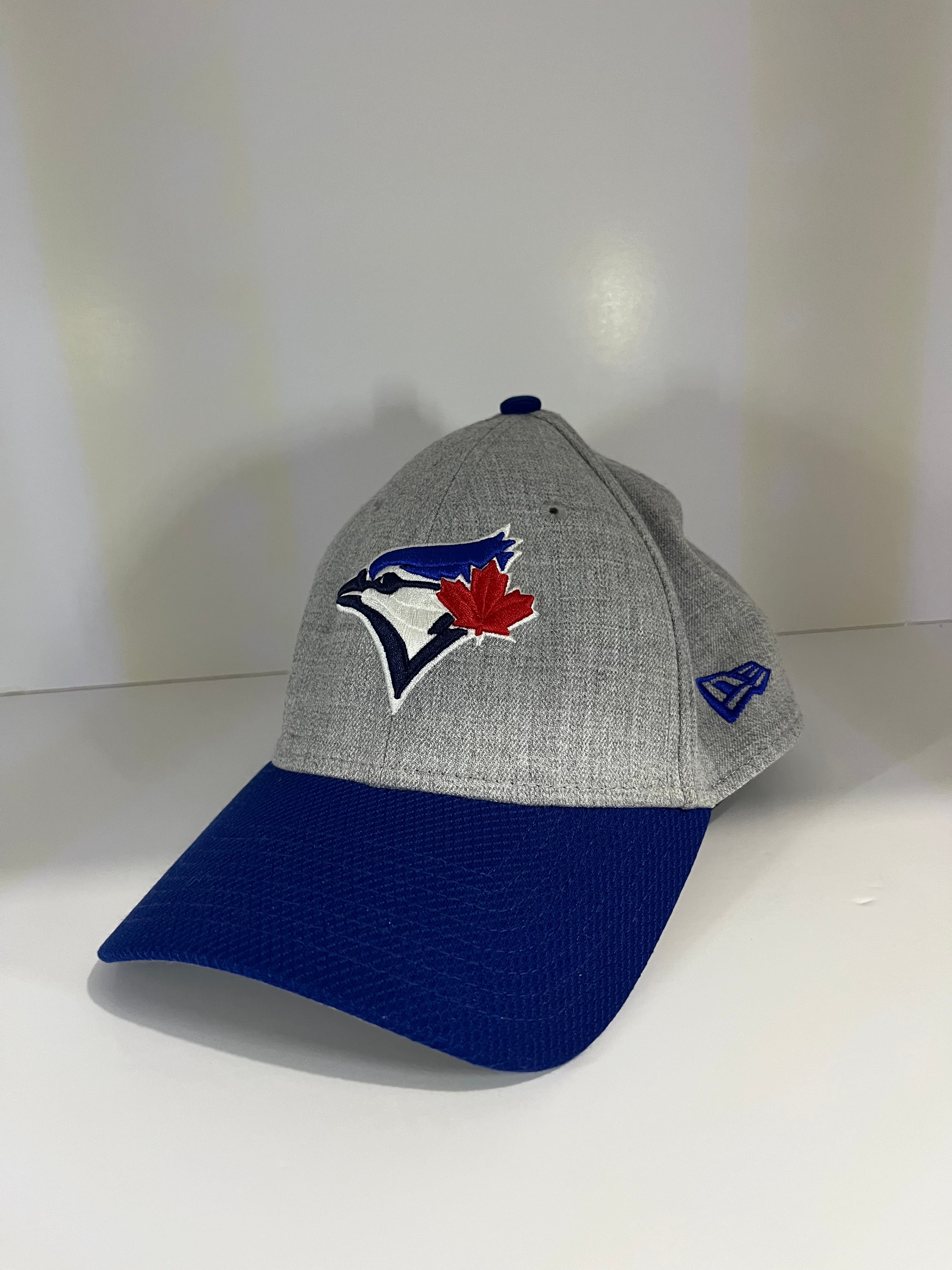 Official MLB Toronto Blue Jays New Era 39THIRTY Stretch-Fit Cap