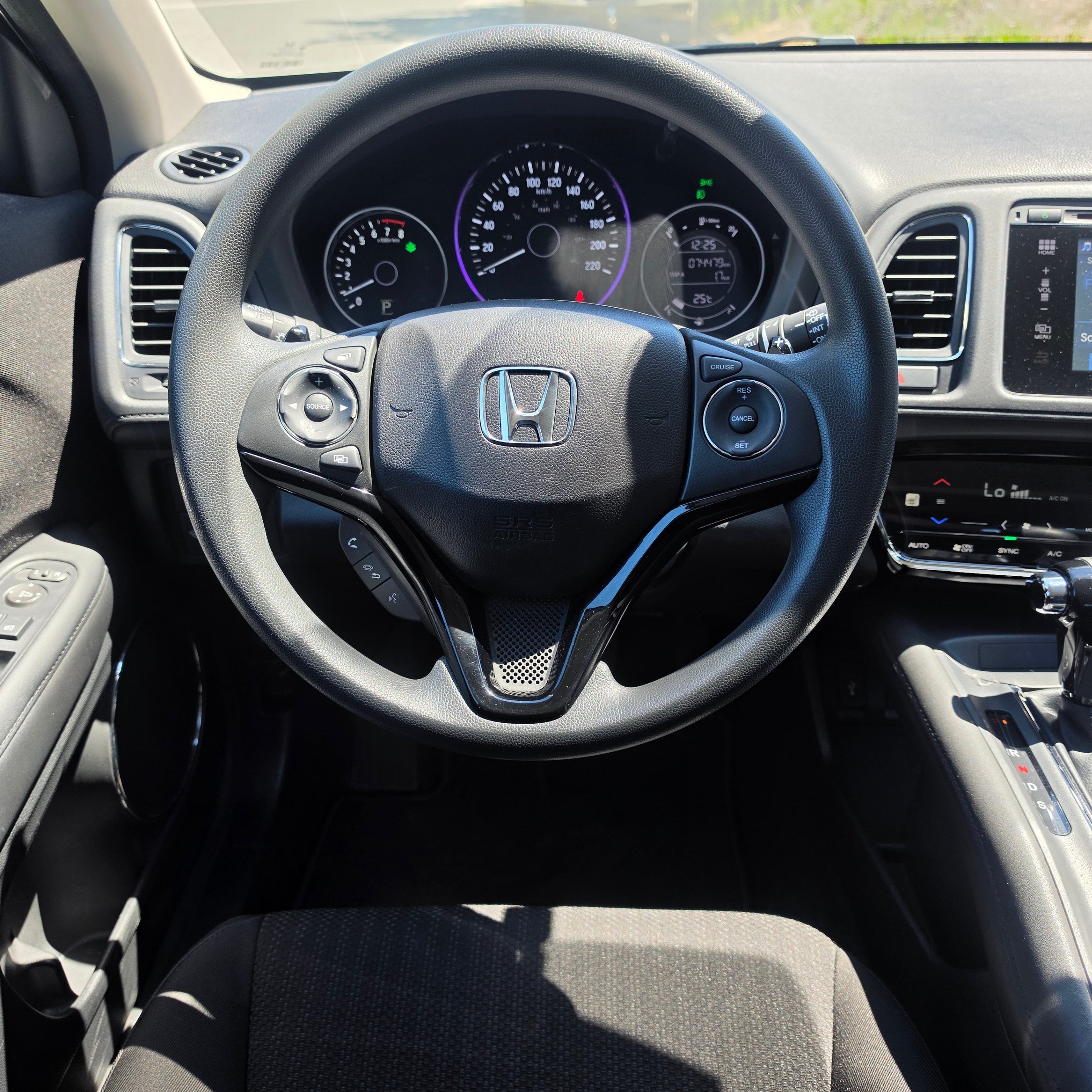 2018 Honda HRV/HR-V EX AWD Local BC Car No Accident 74,000 KM - photo 5