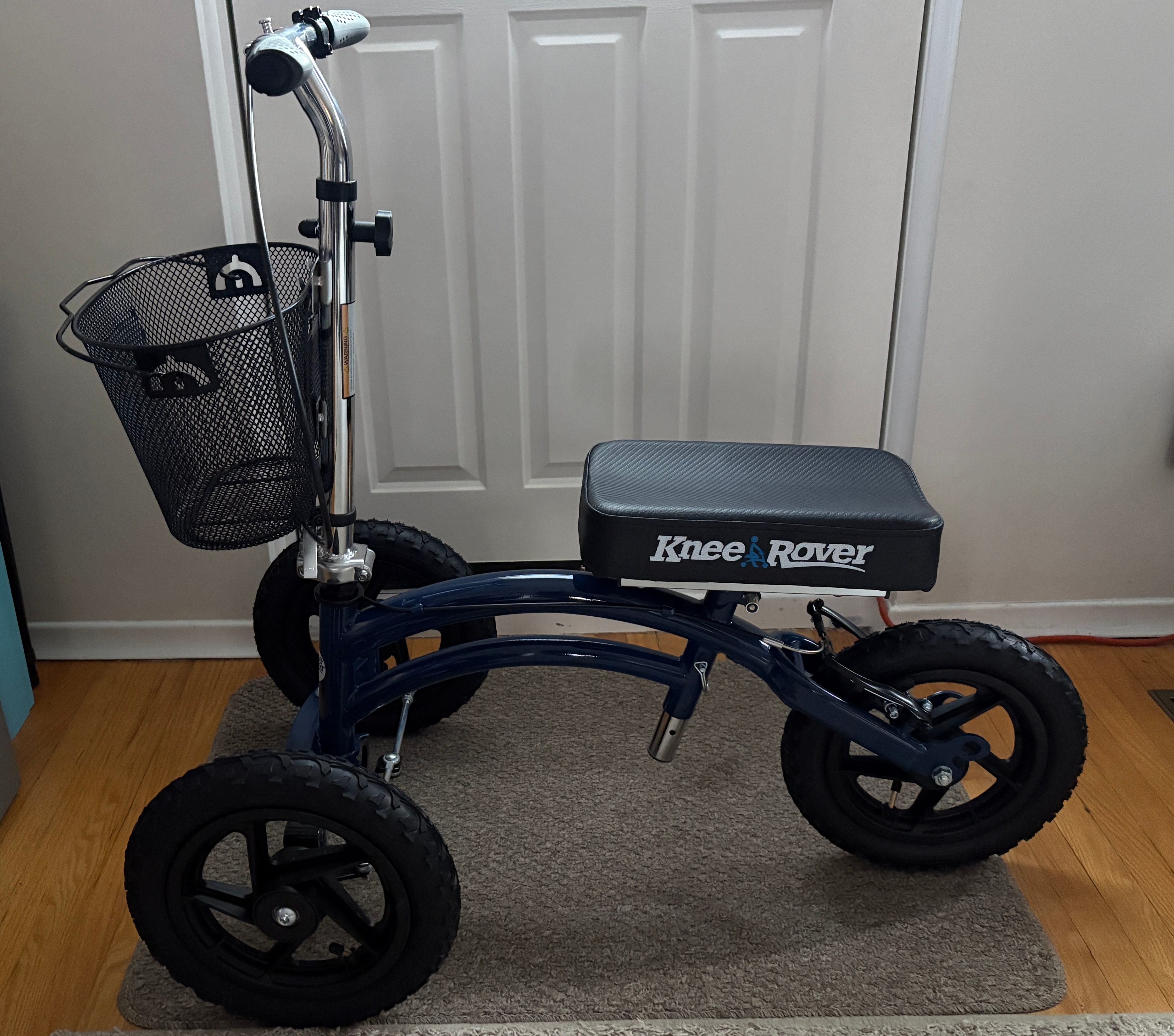 KNEEROVER ALL TERRAIN STEERABLE KNEE SCOOTER WITH STABILIZER - photo 2